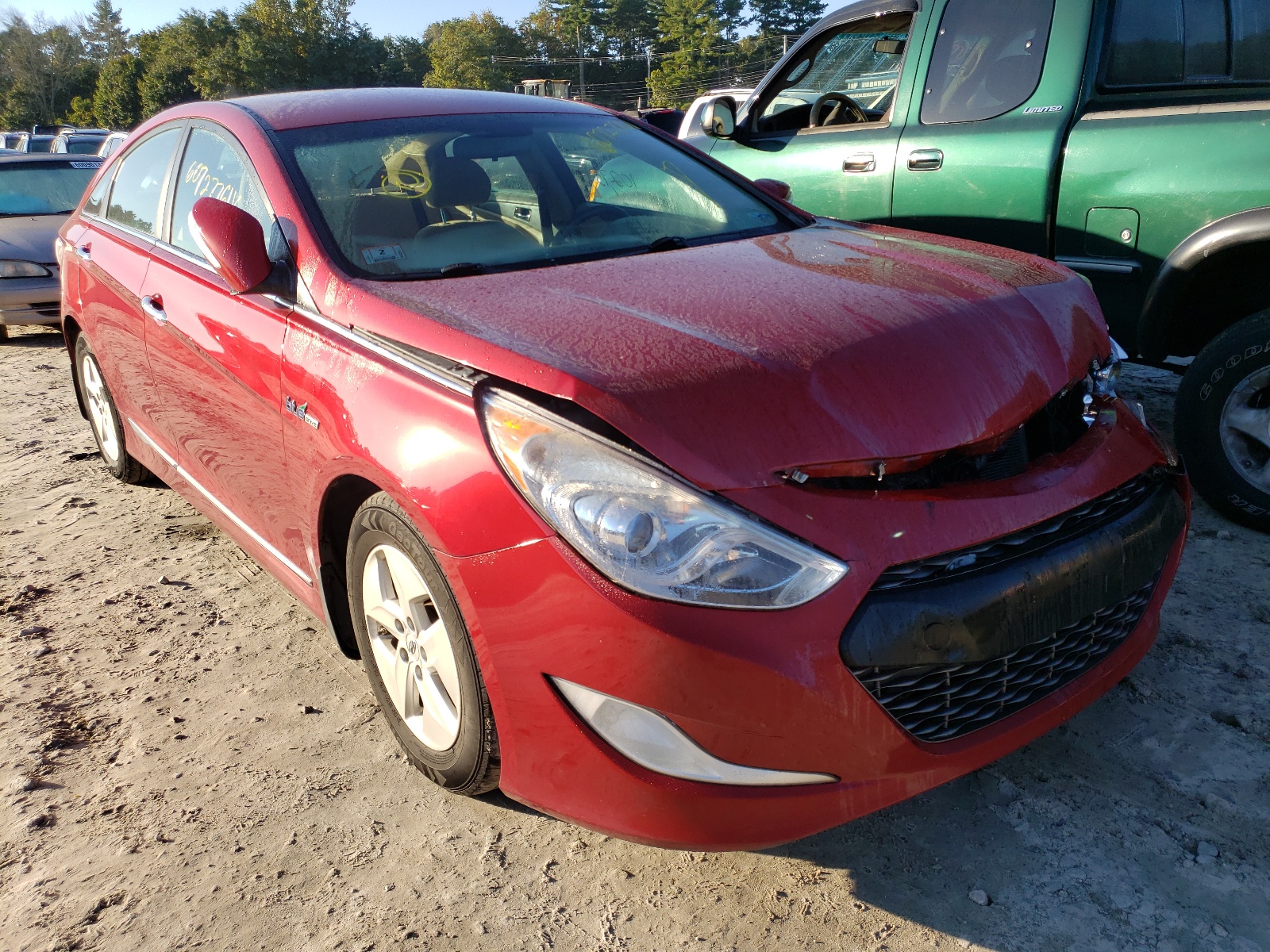Photo 1 from auction – 2011 HYUNDAI SONATA HYB with VIN KMHEC4A49BA007317