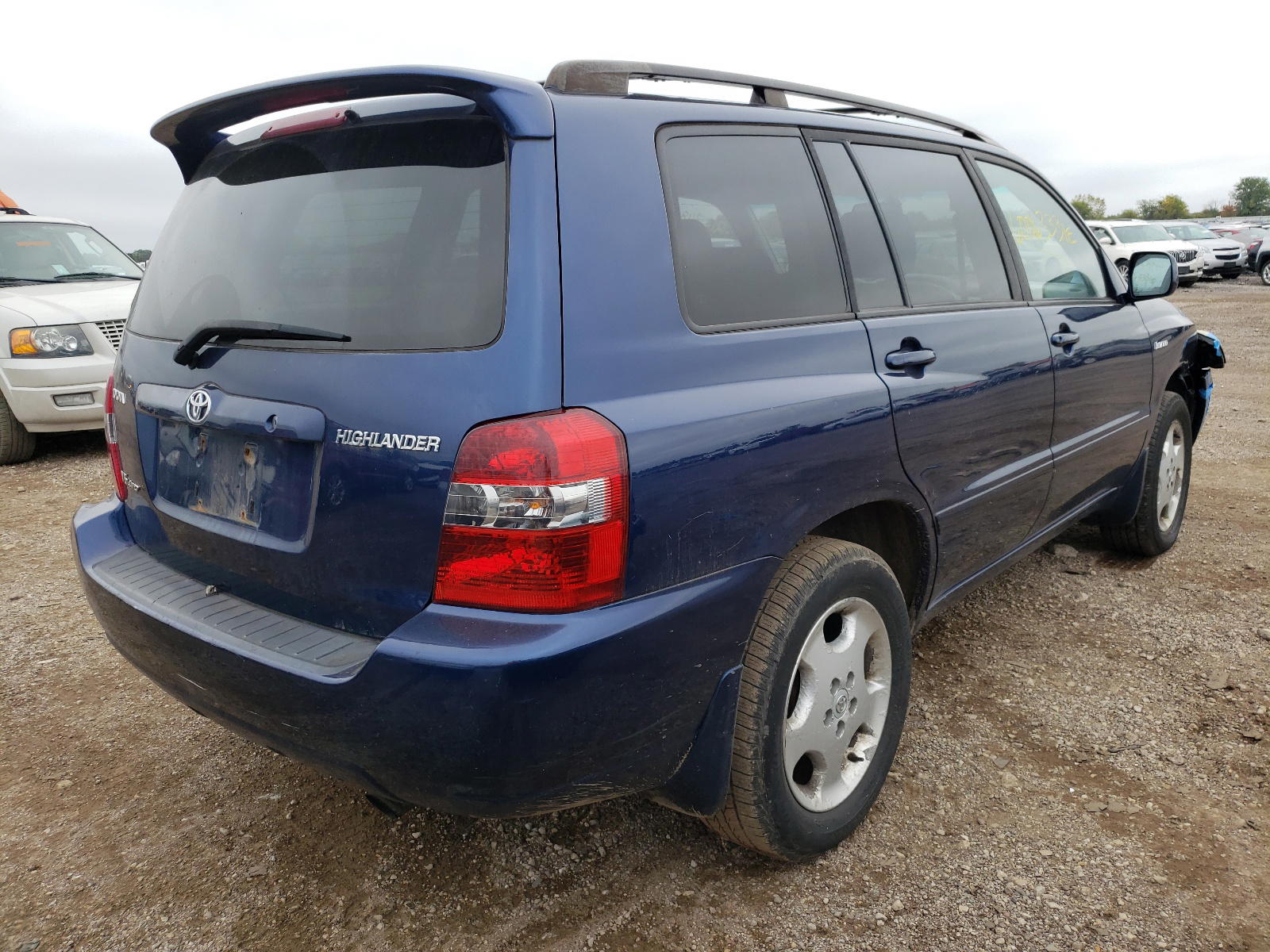 Photo 4 from auction – 2004 TOYOTA HIGHLANDER with VIN JTEEP21A340032625
