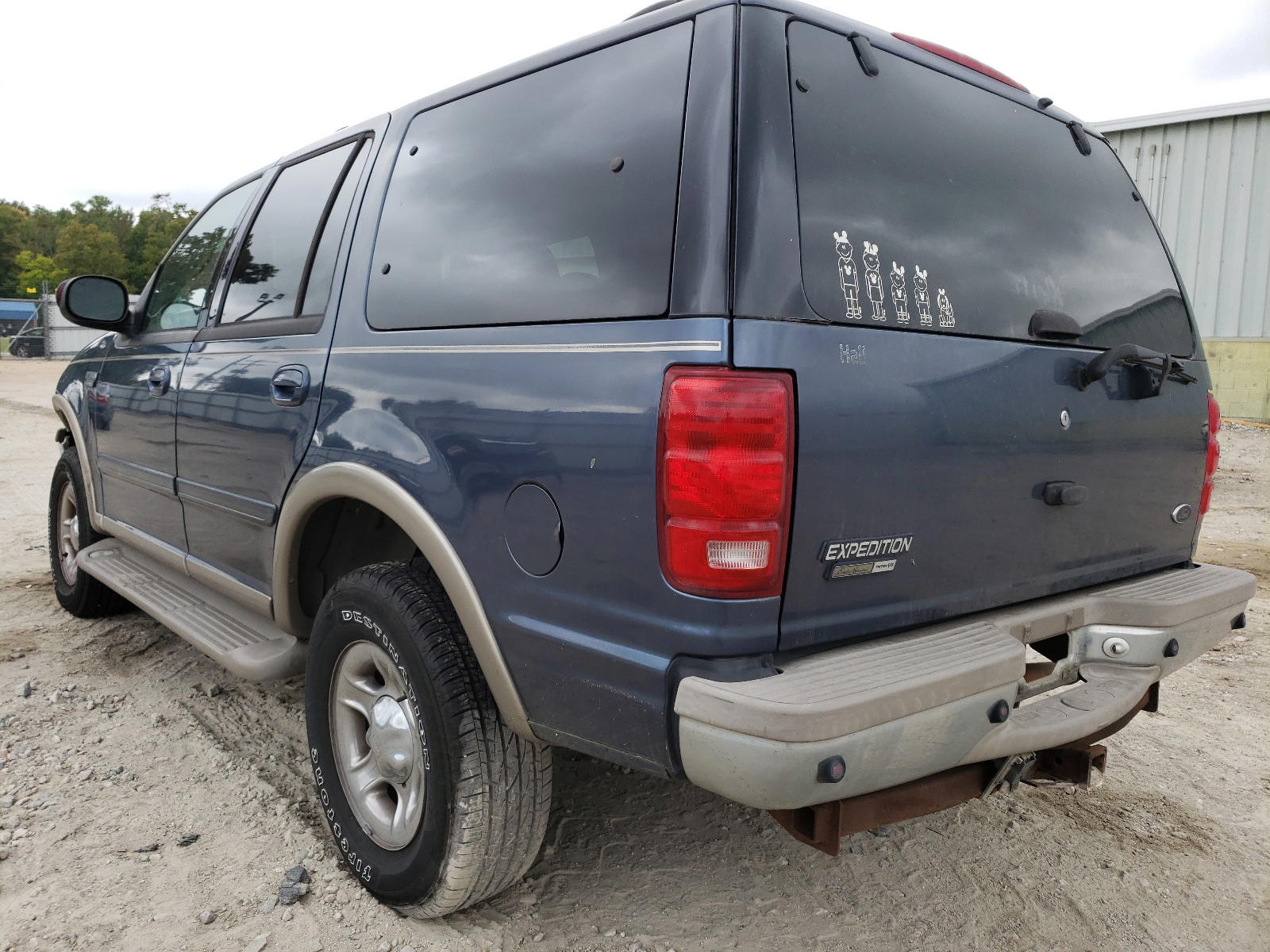 Photo 3 from auction – 2002 FORD EXPEDITION with VIN 1FMFU18LX2LA59461