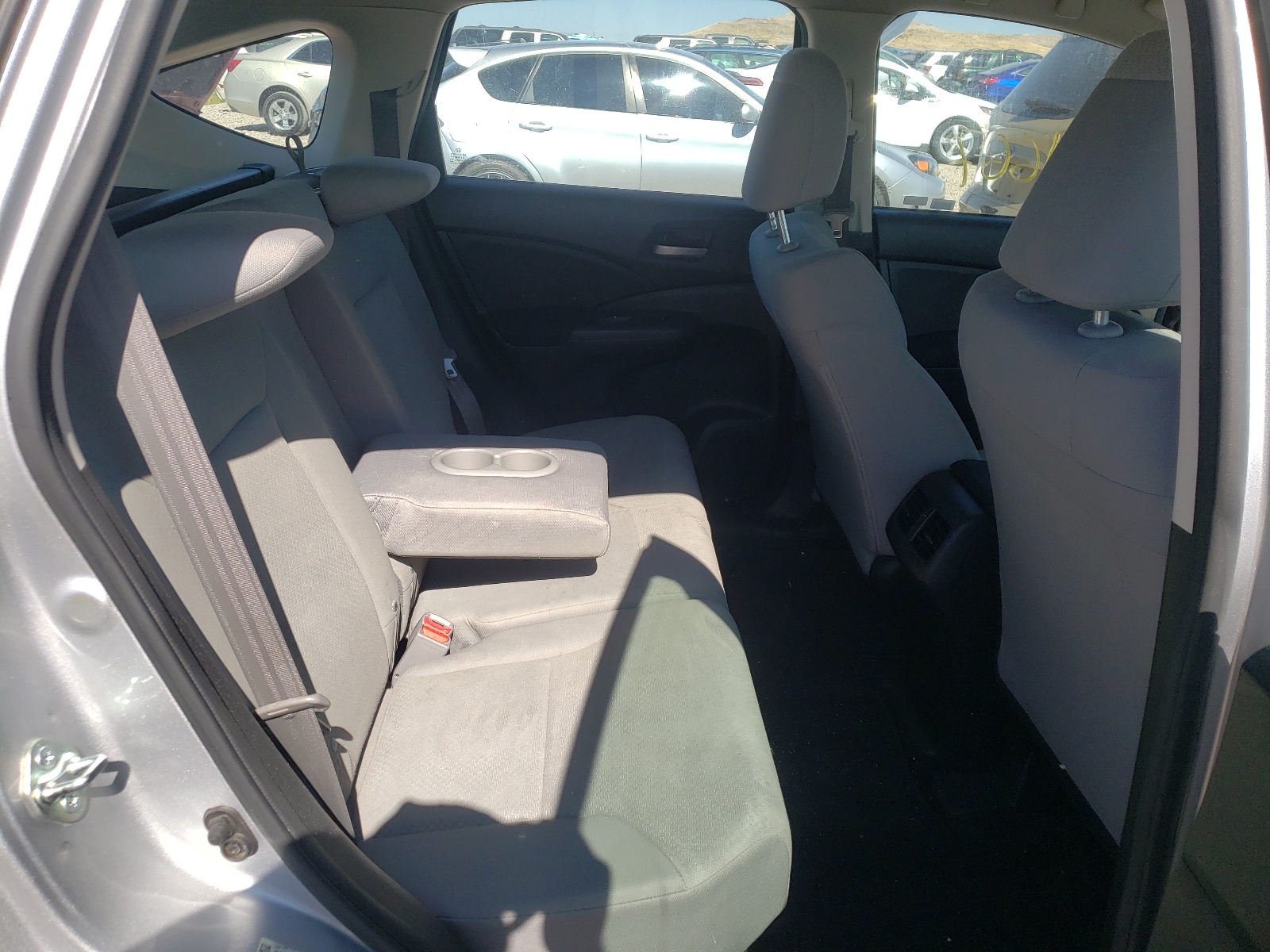 Photo 6 from auction – 2015 HONDA CR-V LX with VIN 3CZRM3H33FG703988