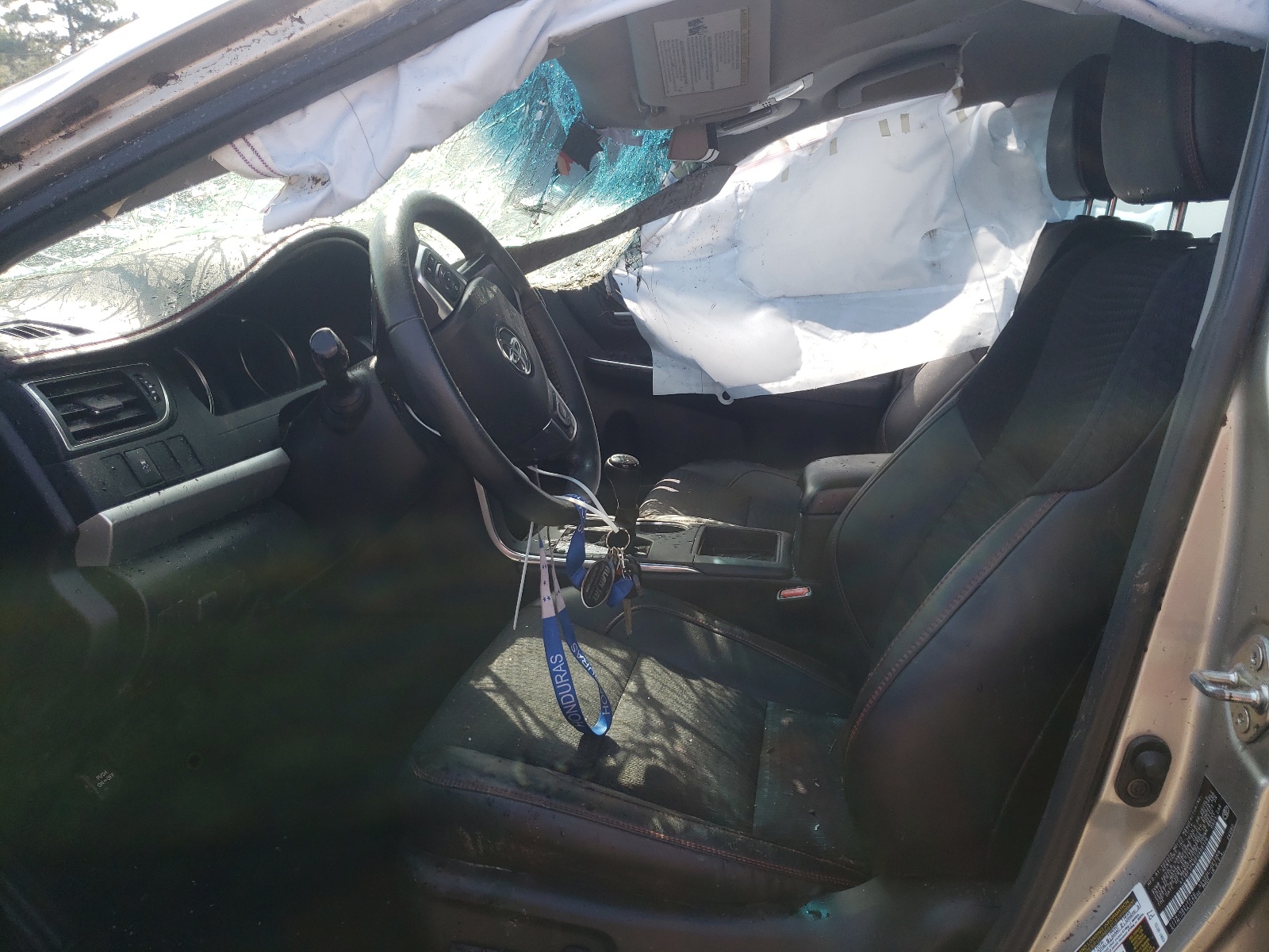 Photo 5 from auction – 2015 TOYOTA CAMRY LE with VIN 4T1BF1FK6FU498126