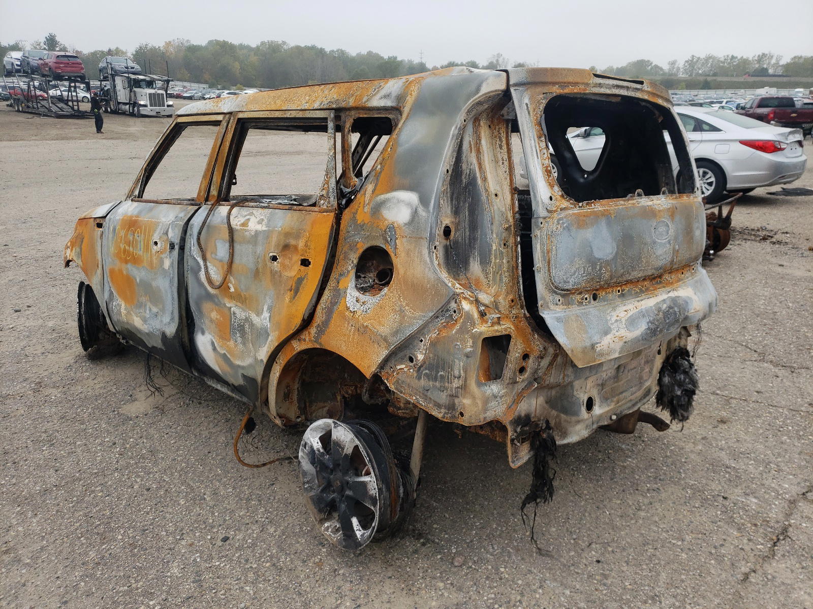 Photo 3 from auction – 2017 KIA SOUL with VIN KNDJN2A22H7411050
