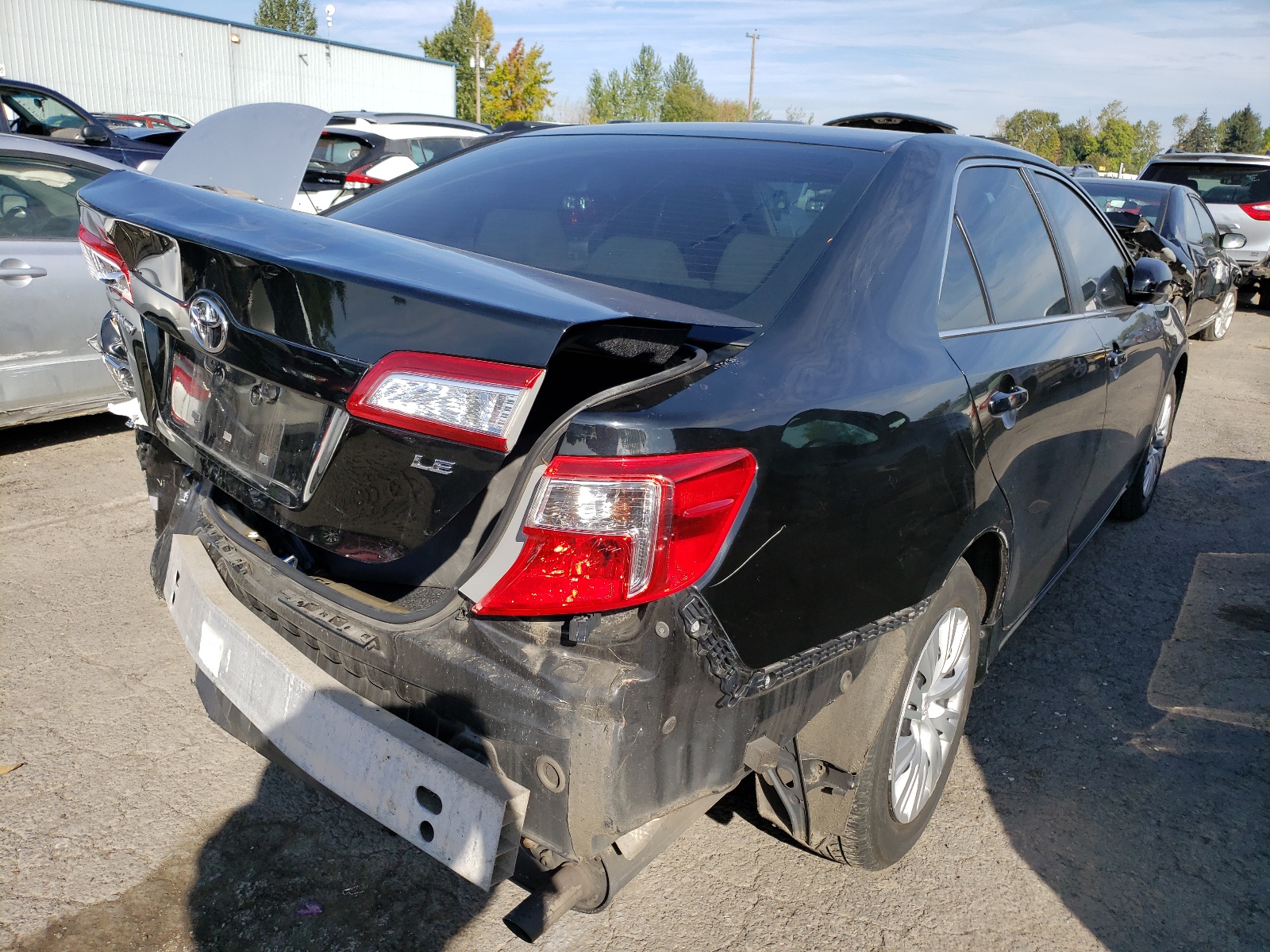 Photo 4 from auction – 2014 TOYOTA CAMRY L with VIN 4T4BF1FK0ER375667