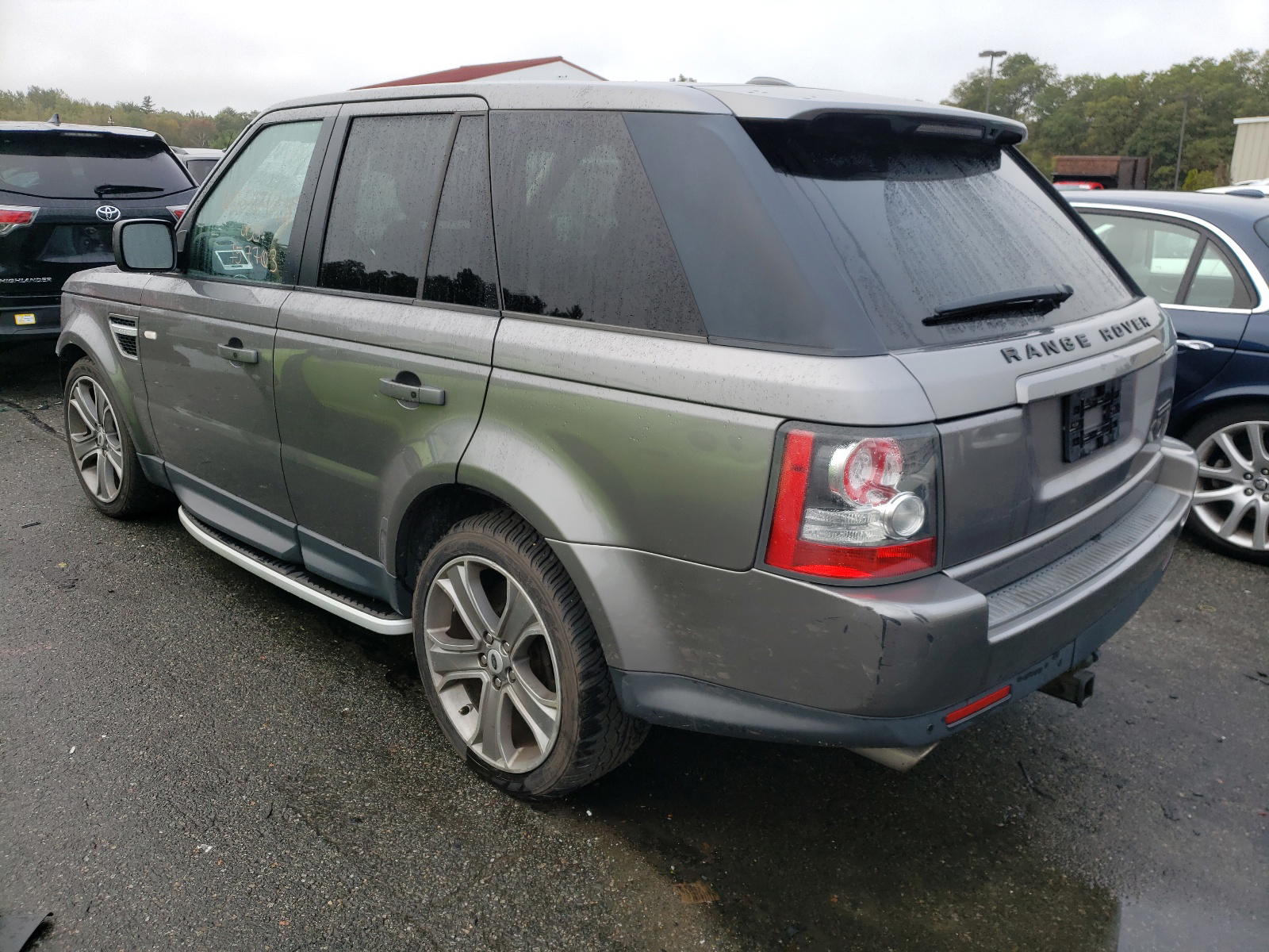 Photo 3 from auction – 2010 LAND ROVER RANGE ROVE with VIN SALSH2E47AA252941