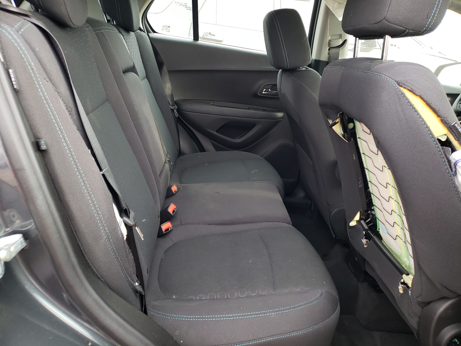 Фото 6 с аукциона – 2016 CHEVROLET TRAX LS с VIN 3GNCJKSB3GL263091