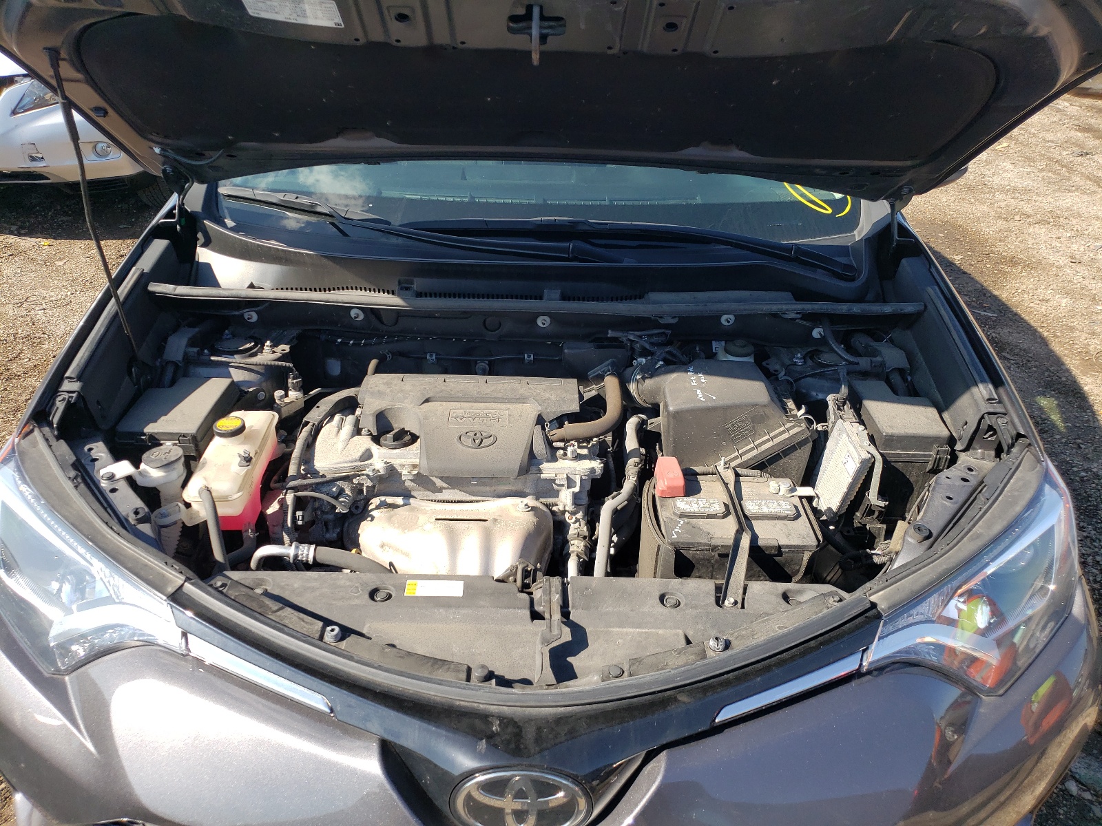 Photo 7 from auction – 2018 TOYOTA RAV4 ADVEN with VIN 2T3RFREV8JW747163