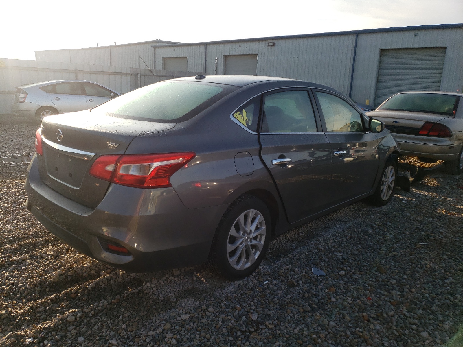 Zdjęcie 4 z aukcji – 2019 NISSAN SENTRA S z VIN 3N1AB7AP1KY372011