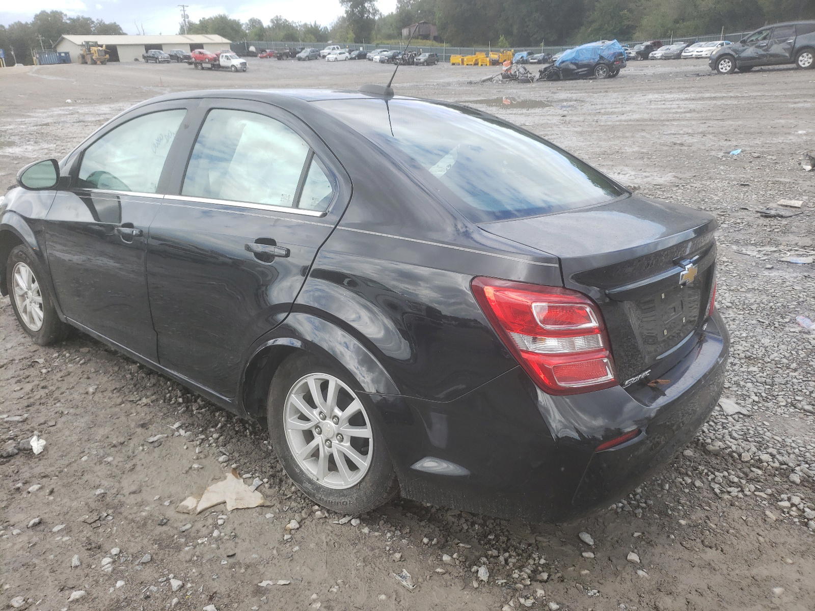 Photo 3 from auction – 2017 CHEVROLET SONIC LT with VIN 1G1JD5SH4H4100396