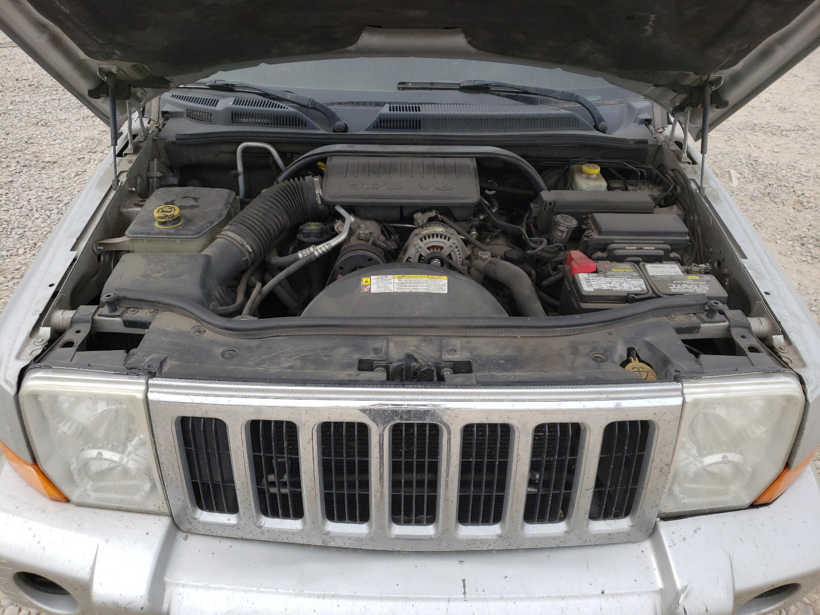 Photo 7 from auction – 2007 JEEP COMMANDER with VIN 1J8HG48K37C611573