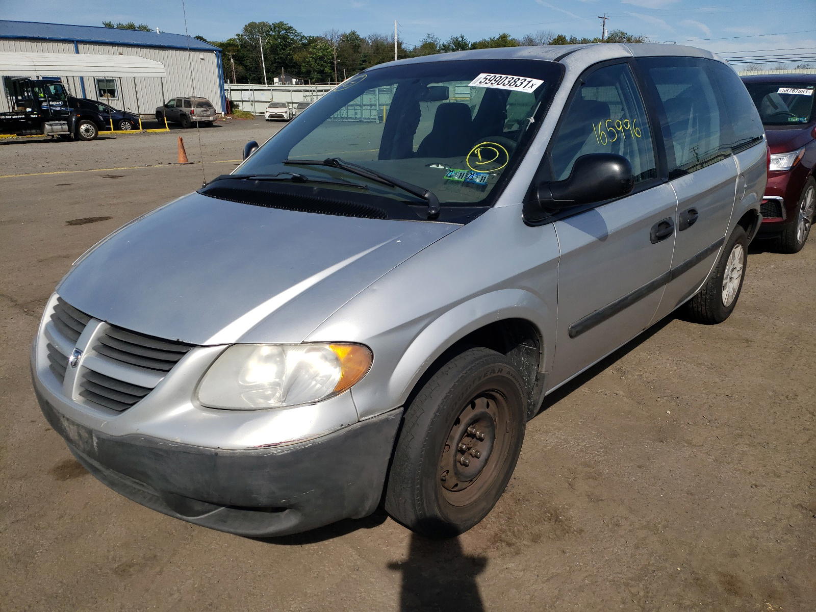 Photo 2 from auction – 2005 DODGE CARAVAN SE with VIN 1D4GP25B75B159340