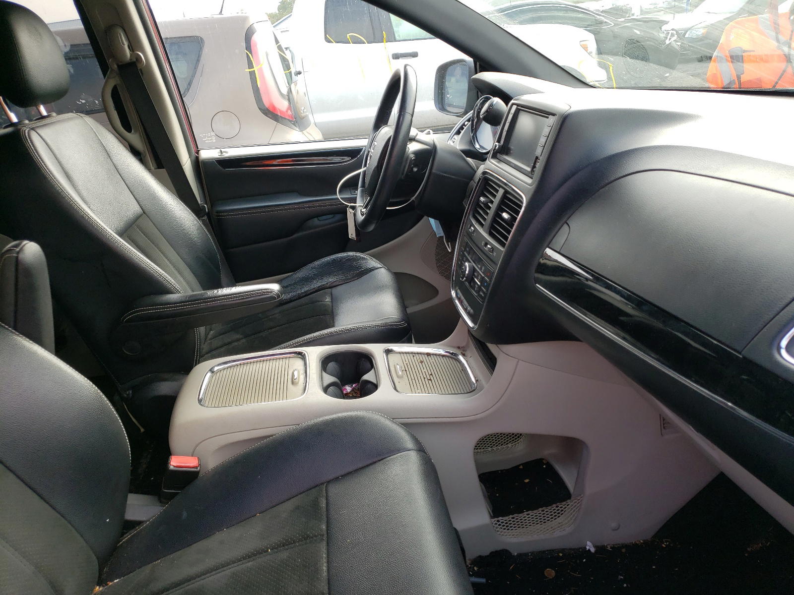 Photo 5 from auction – 2014 DODGE GRAND CARA with VIN 2C4RDGCG2ER468726