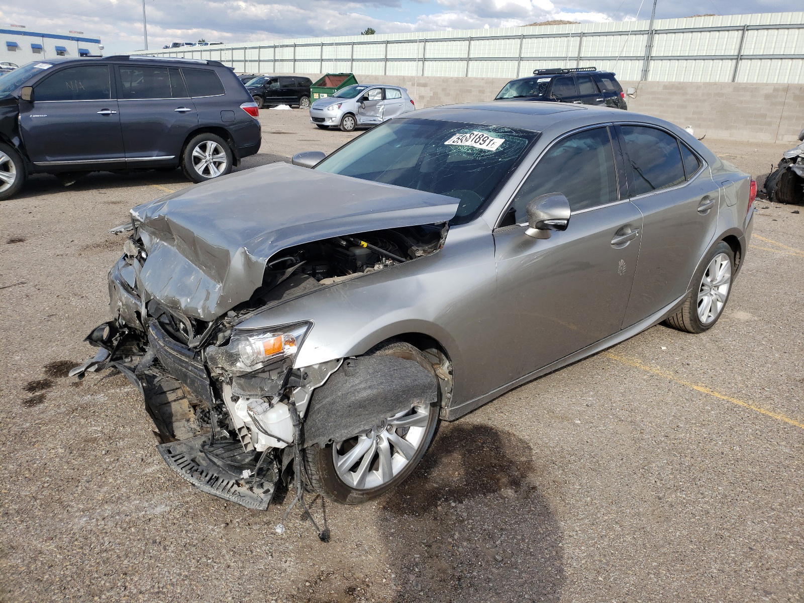 Photo 2 from auction – 2016 LEXUS IS 200T with VIN JTHBA1D22G5036128