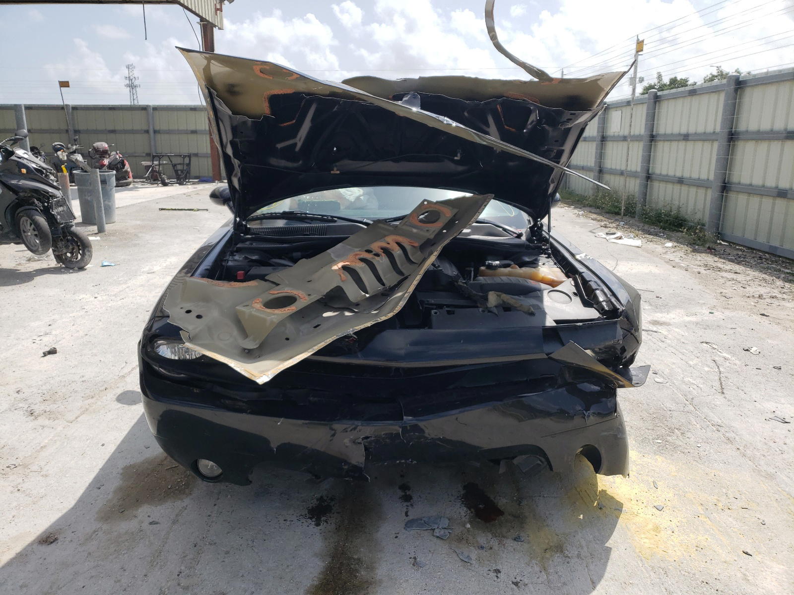 Photo 9 from auction – 2014 DODGE CHALLENGER with VIN 2C3CDYBT2EH133650