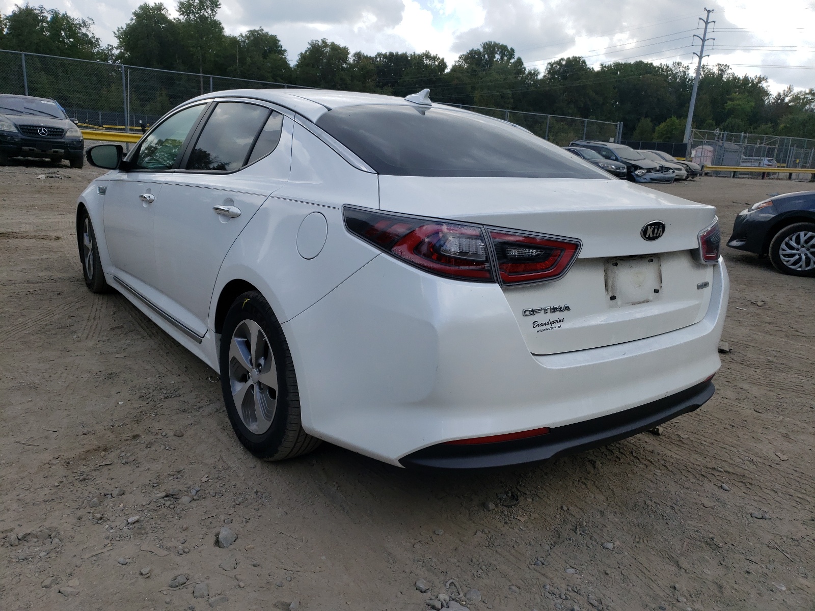 Foto 3 de la subasta – 2015 KIA OPTIMA HYB con VIN KNAGM4AD4F5077457