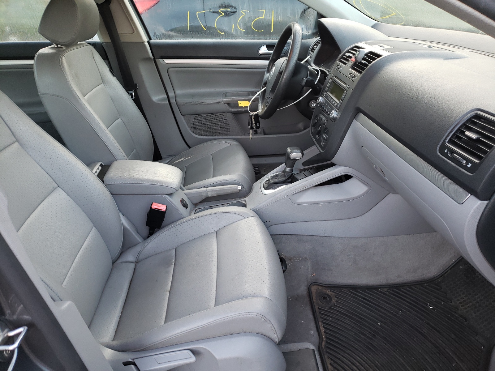Photo 5 from auction – 2006 VOLKSWAGEN JETTA with VIN 3VWSF71K36M771412