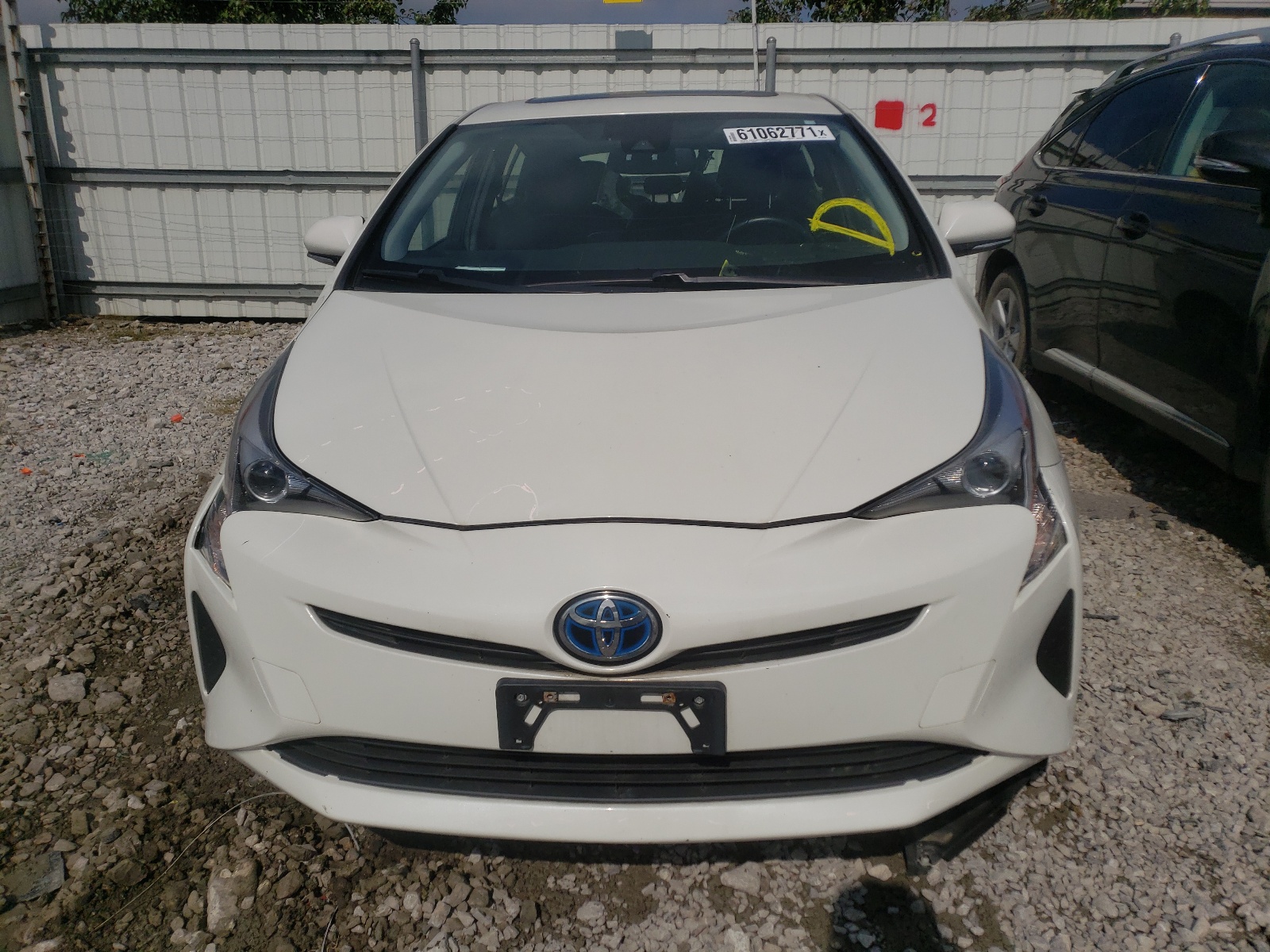Photo 9 from auction – 2016 TOYOTA PRIUS with VIN JTDKARFU9G3513132