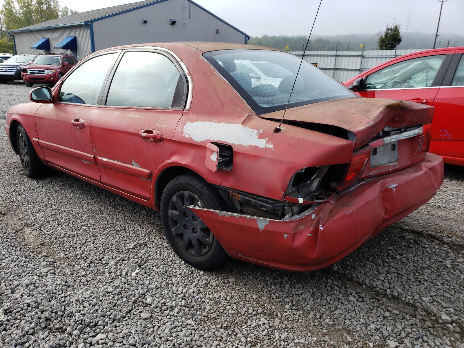 Photo 3 from auction – 2006 KIA OPTIMA LX with VIN KNAGD126X65455974