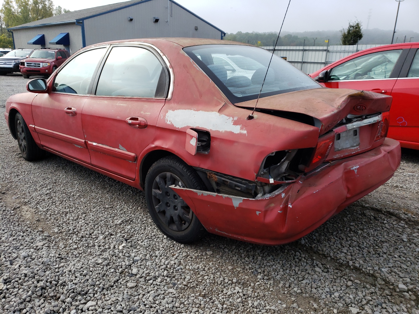 Zdjęcie 3 z aukcji – 2006 KIA OPTIMA LX z VIN KNAGD126X65455974
