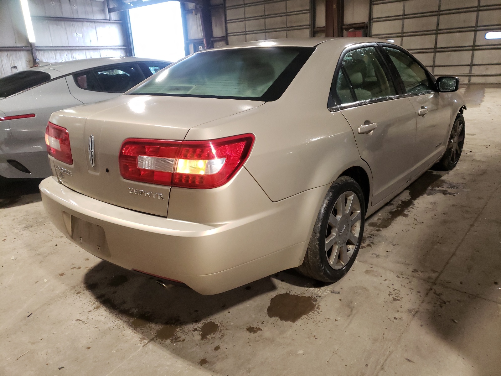Photo 4 from auction – 2006 LINCOLN ZEPHYR with VIN 3LNHM26186R654199