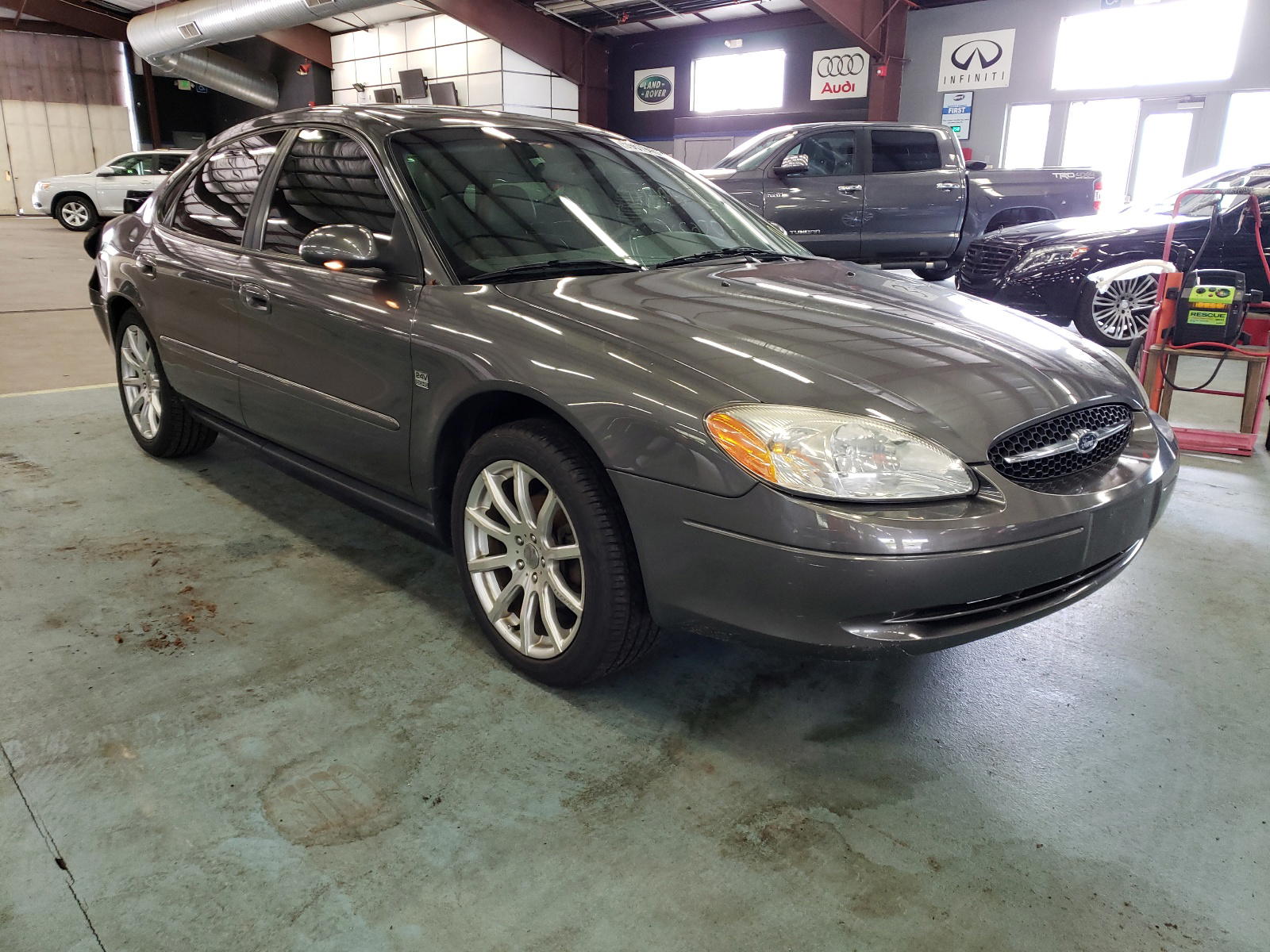 FORD TAURUS SES 2003 with VIN 1FAFP55S63A224133 - Photo from auction