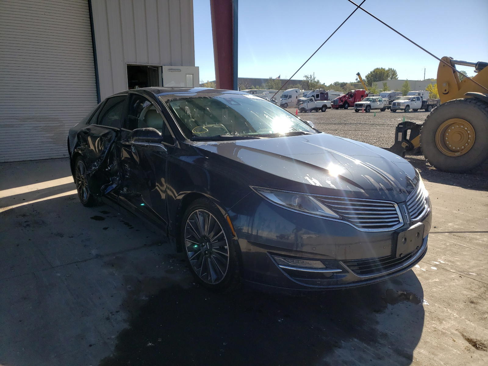 LINCOLN MKZ 2013 with VIN 3LN6L2J98DR806213 - Photo from auction