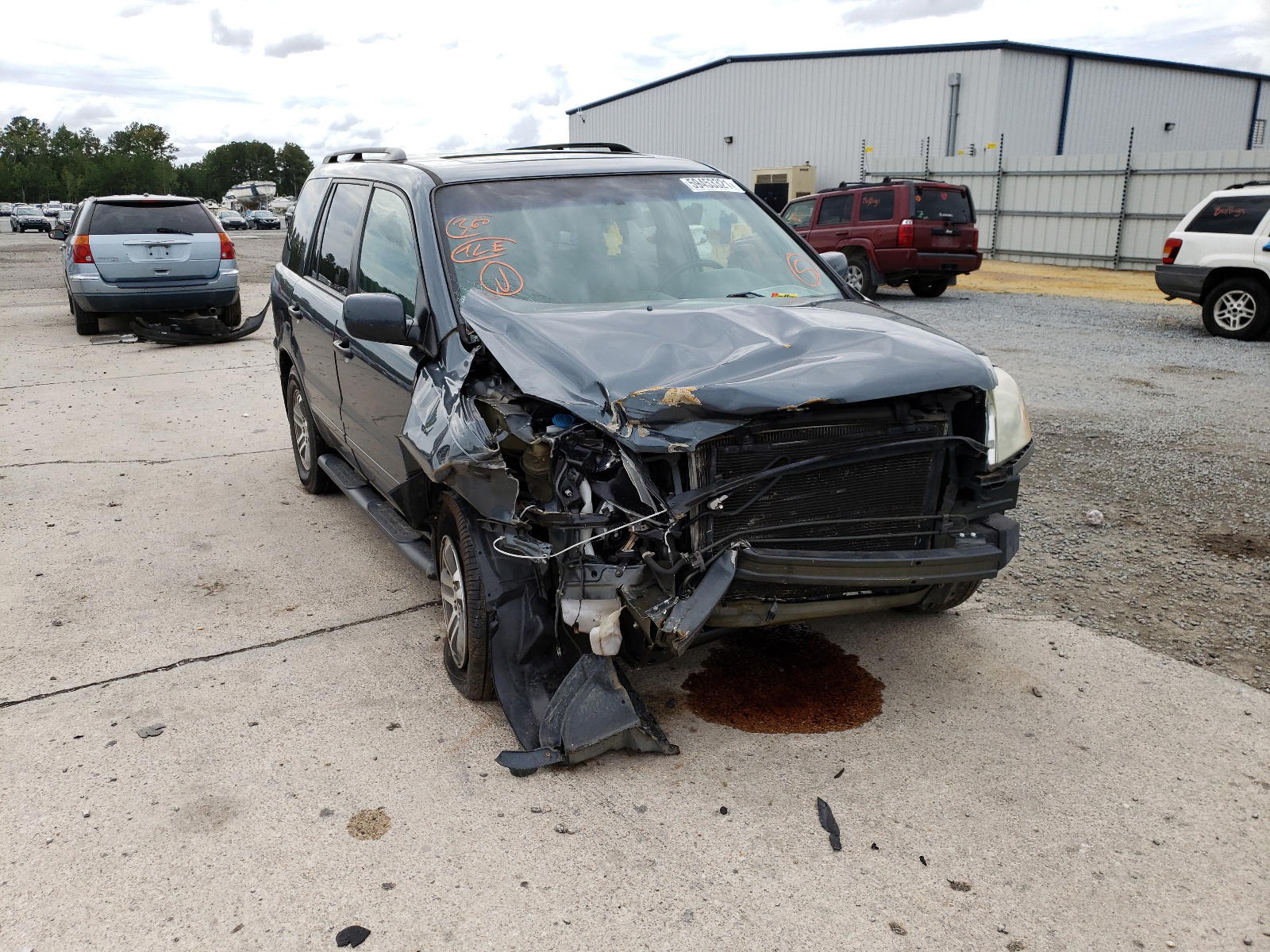 Photo 9 from auction – 2005 HONDA PILOT with VIN 5FNYF18545B017125