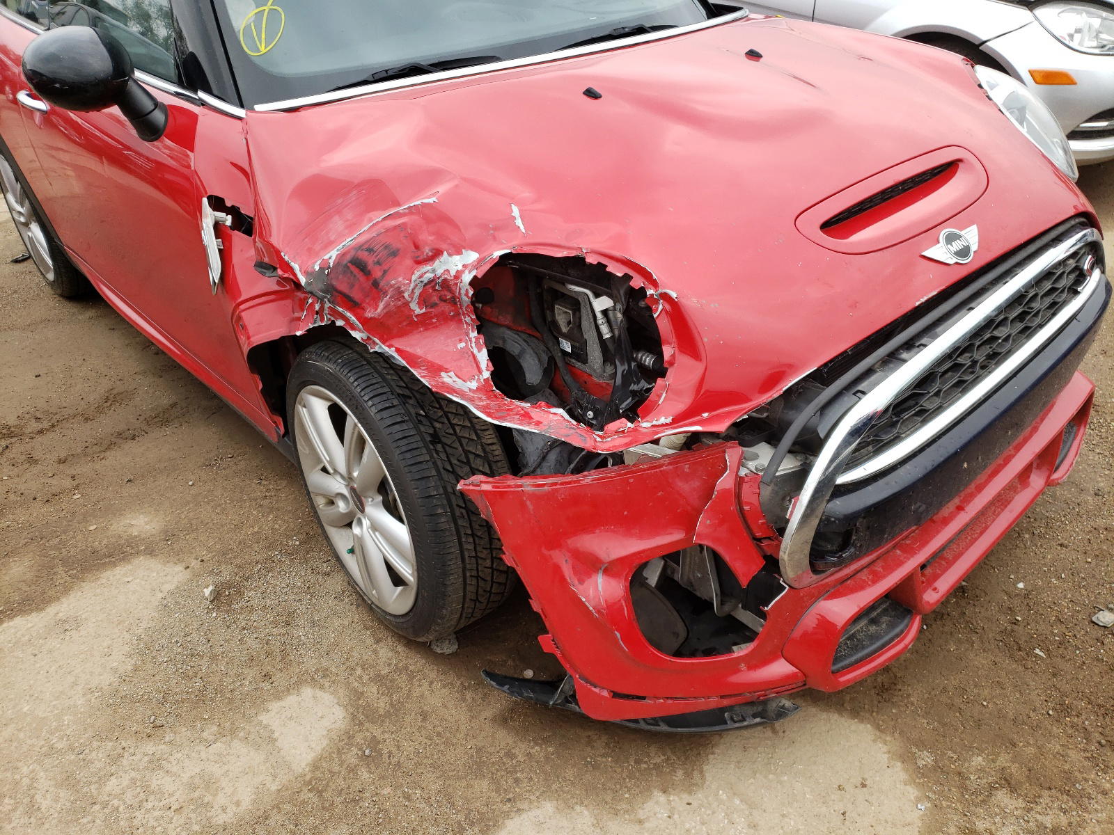 Photo 9 from auction – 2016 MINI COOPER S with VIN WMWXP7C53G3B92503