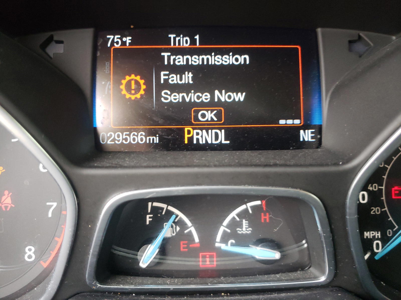 Photo 8 from auction – 2017 FORD FOCUS SE with VIN 1FADP3F24HL227893