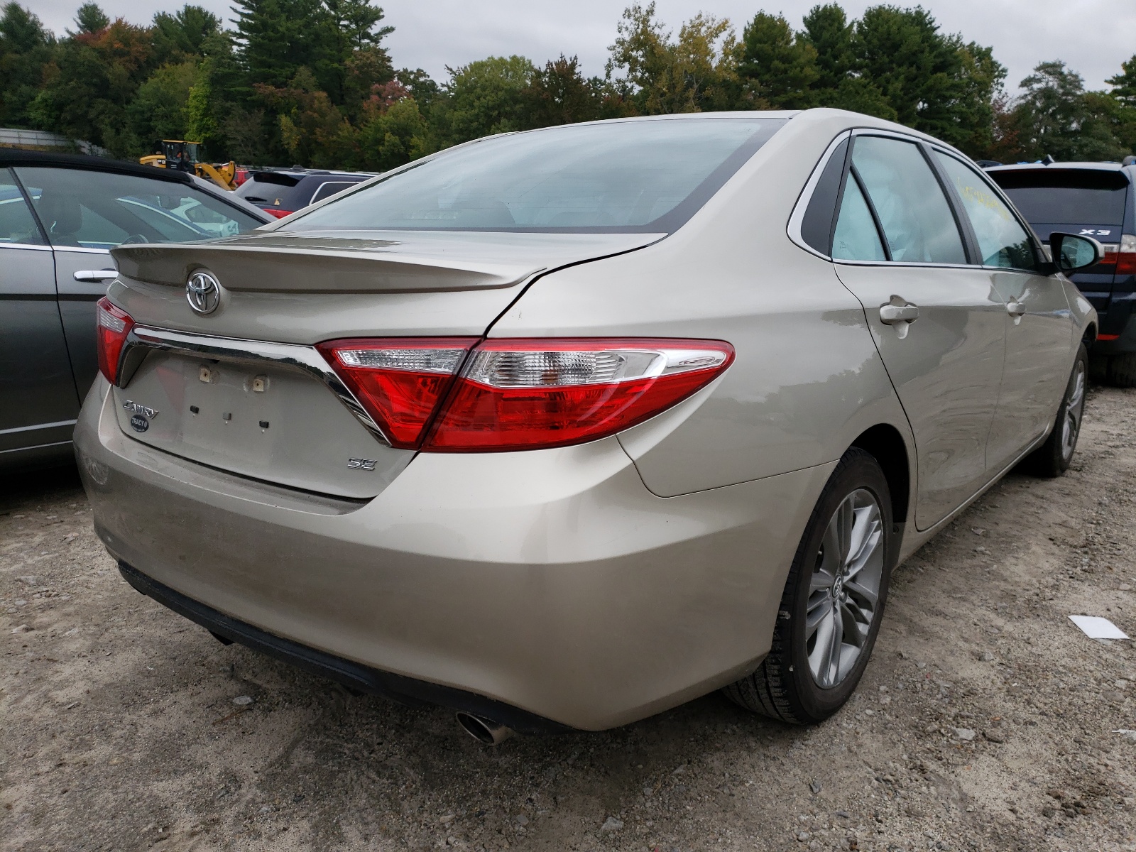Photo 4 from auction – 2017 TOYOTA CAMRY LE with VIN 4T1BF1FK0HU306153
