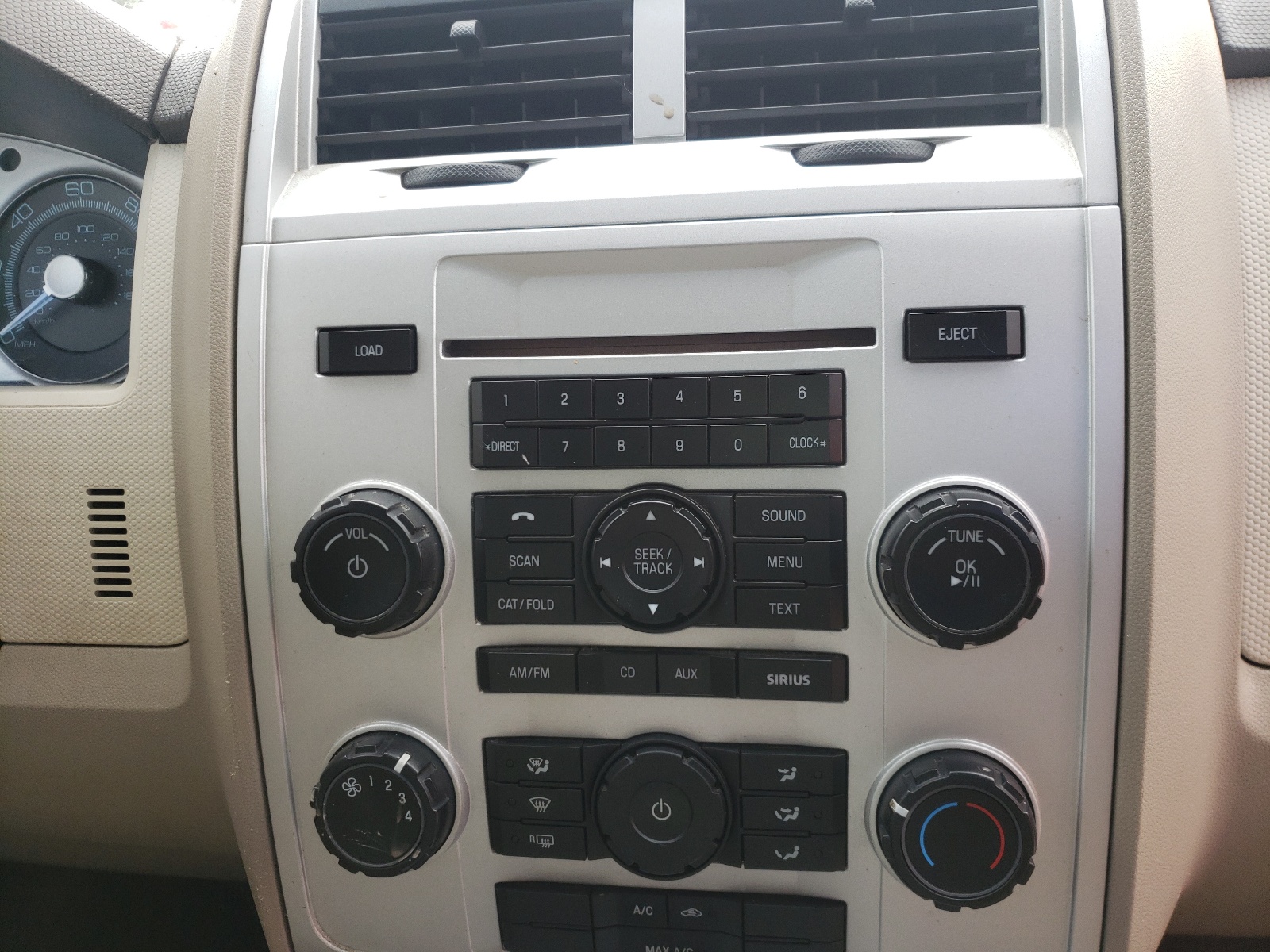 Photo 9 from auction – 2010 MERCURY MARINER with VIN 4M2CN8BG2AKJ11740