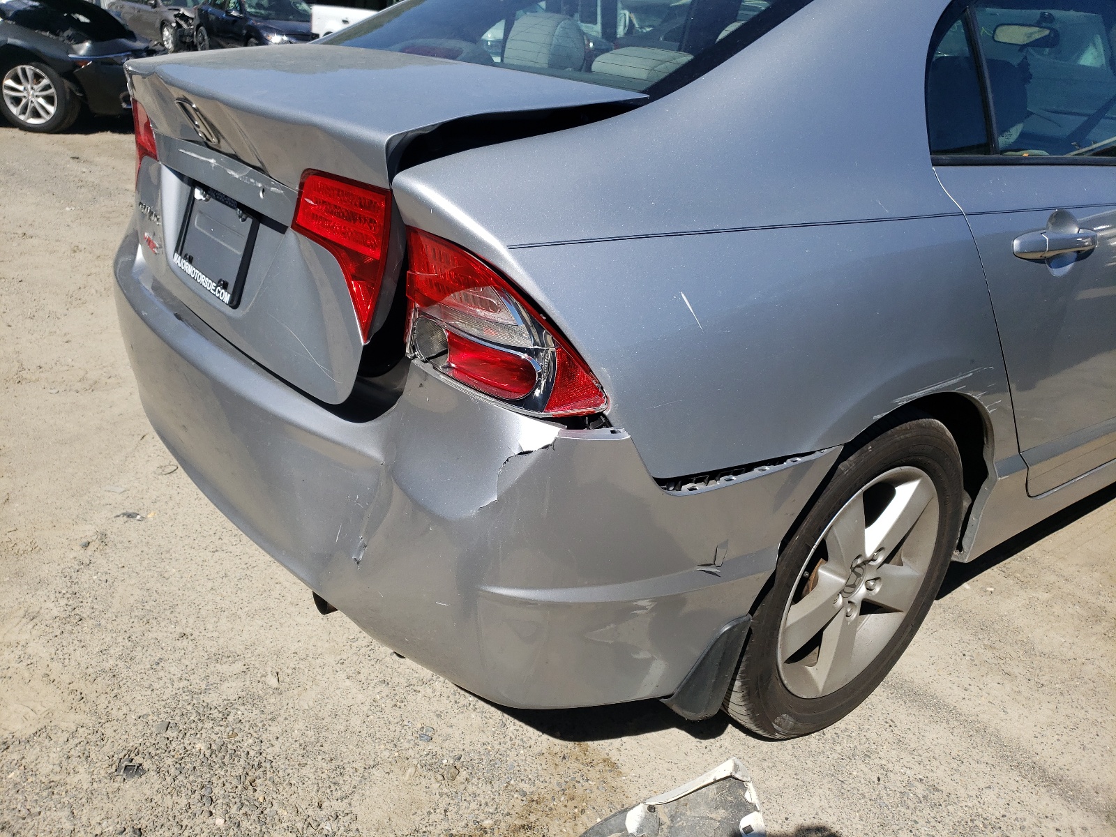Photo 9 from auction – 2007 HONDA CIVIC EX with VIN 1HGFA168X7L042437
