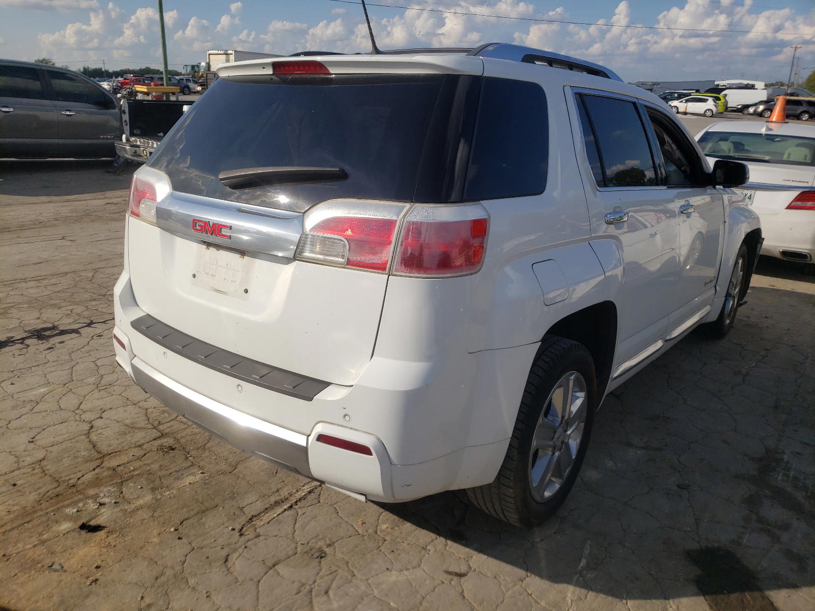 Photo 4 from auction – 2013 GMC TERRAIN DE with VIN 2GKALYEK4D6351015