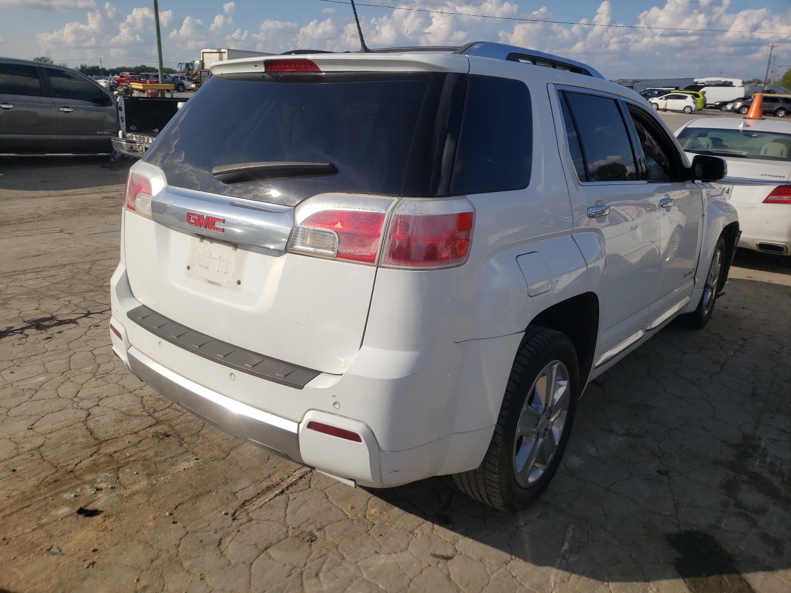 Фото 4 с аукциона – 2013 GMC TERRAIN DE с VIN 2GKALYEK4D6351015