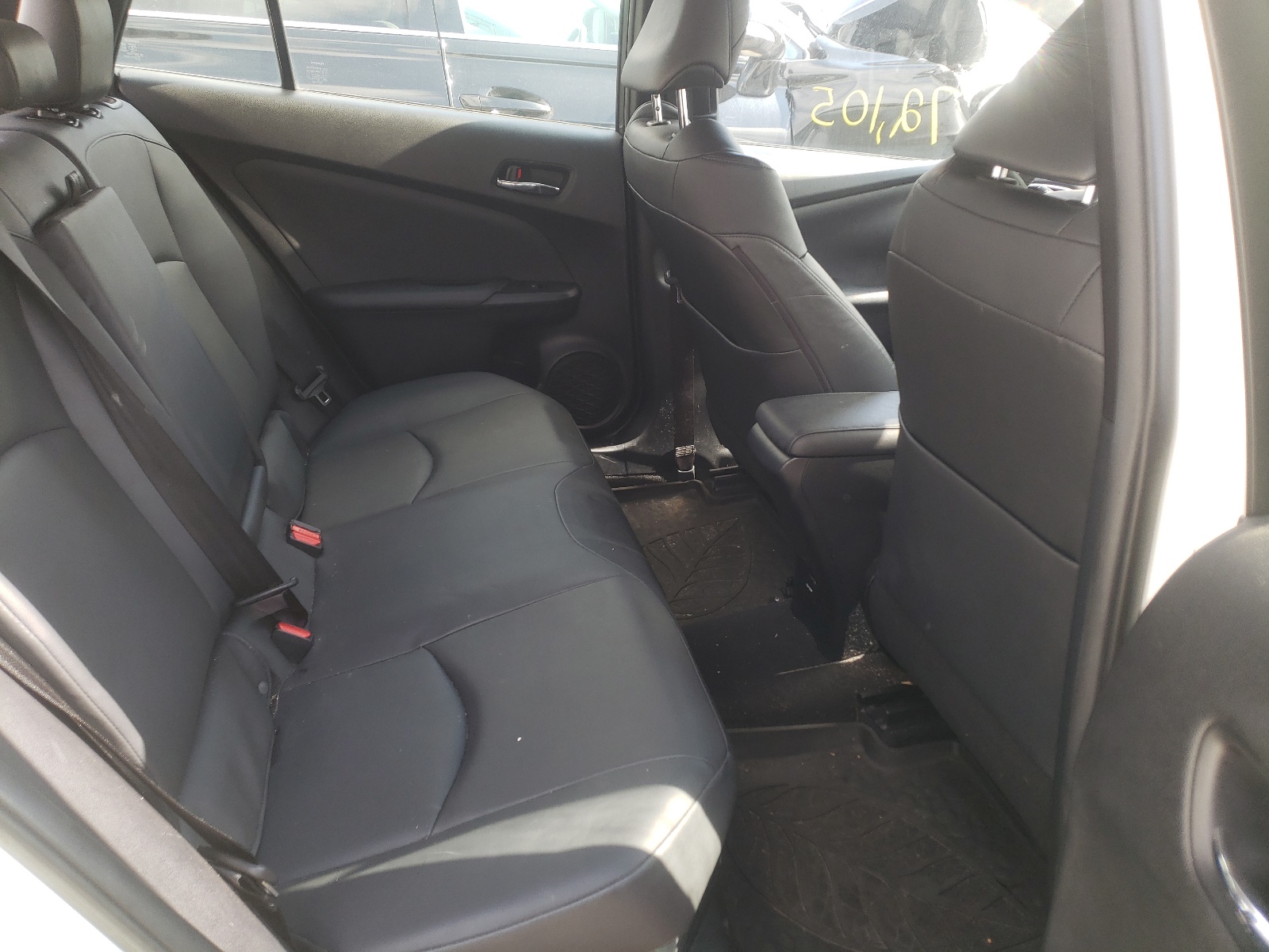 Photo 6 from auction – 2016 TOYOTA PRIUS with VIN JTDKARFU9G3513132