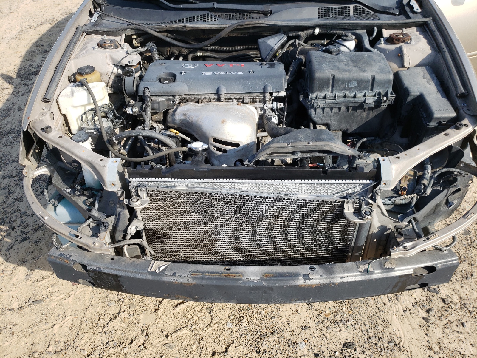 Photo 7 from auction – 2005 TOYOTA CAMRY LE with VIN 4T1BE32K25U055099