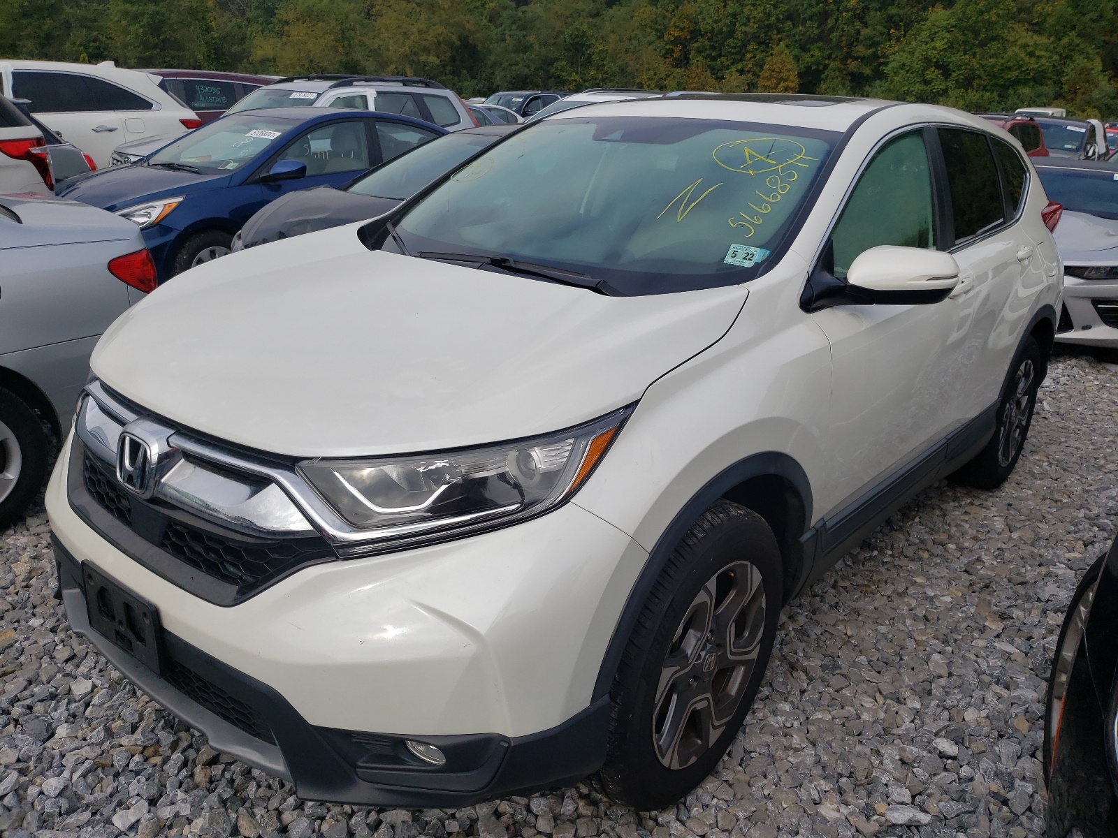 Photo 2 from auction – 2017 HONDA CR-V EX with VIN 2HKRW2H55HH635733