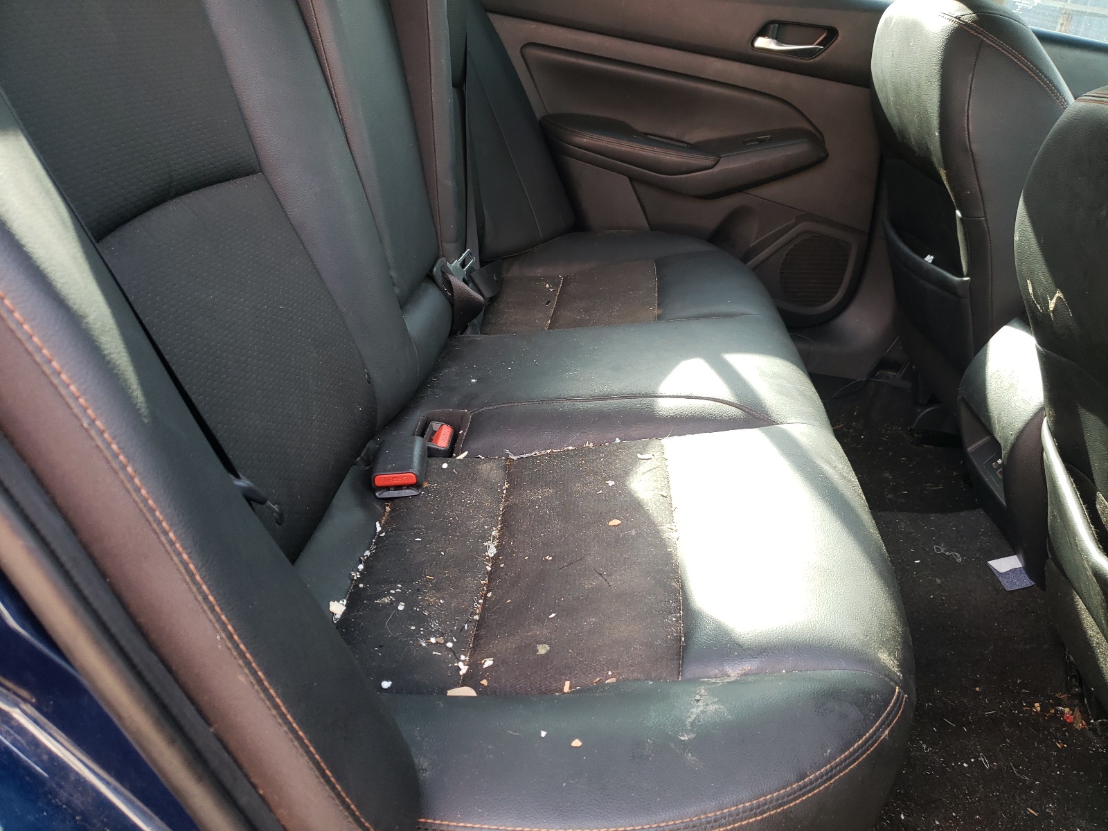 Photo 6 from auction – 2019 NISSAN ALTIMA SR with VIN 1N4BL4CV8KC251418