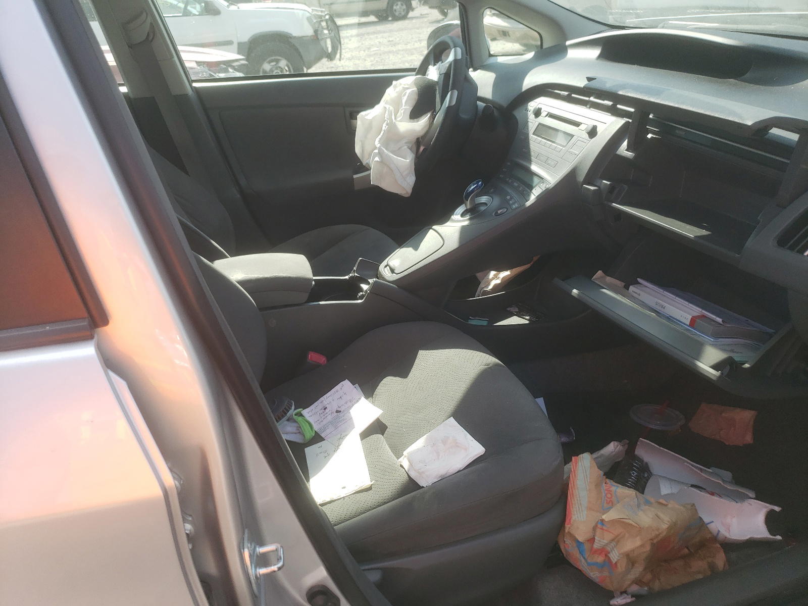 Photo 5 from auction – 2010 TOYOTA PRIUS with VIN JTDKN3DU6A1287977