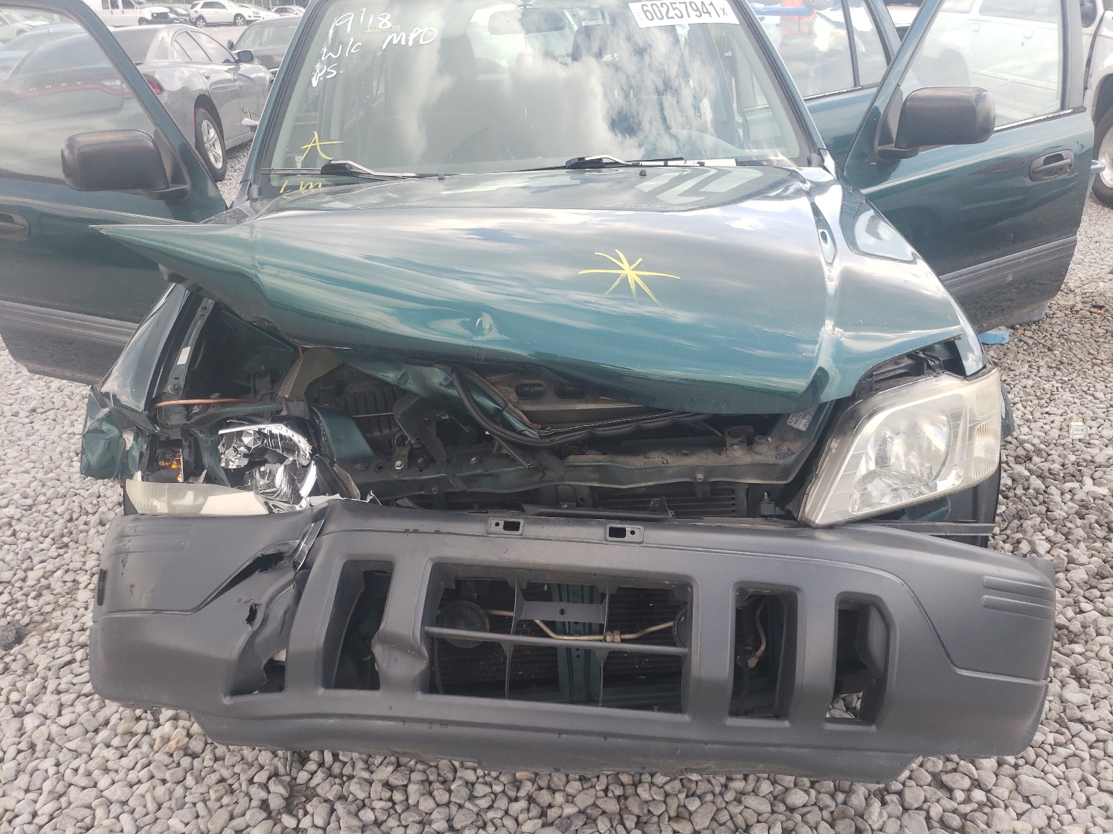 Photo 7 from auction – 2001 HONDA CR-V LX with VIN JHLRD28401S015606