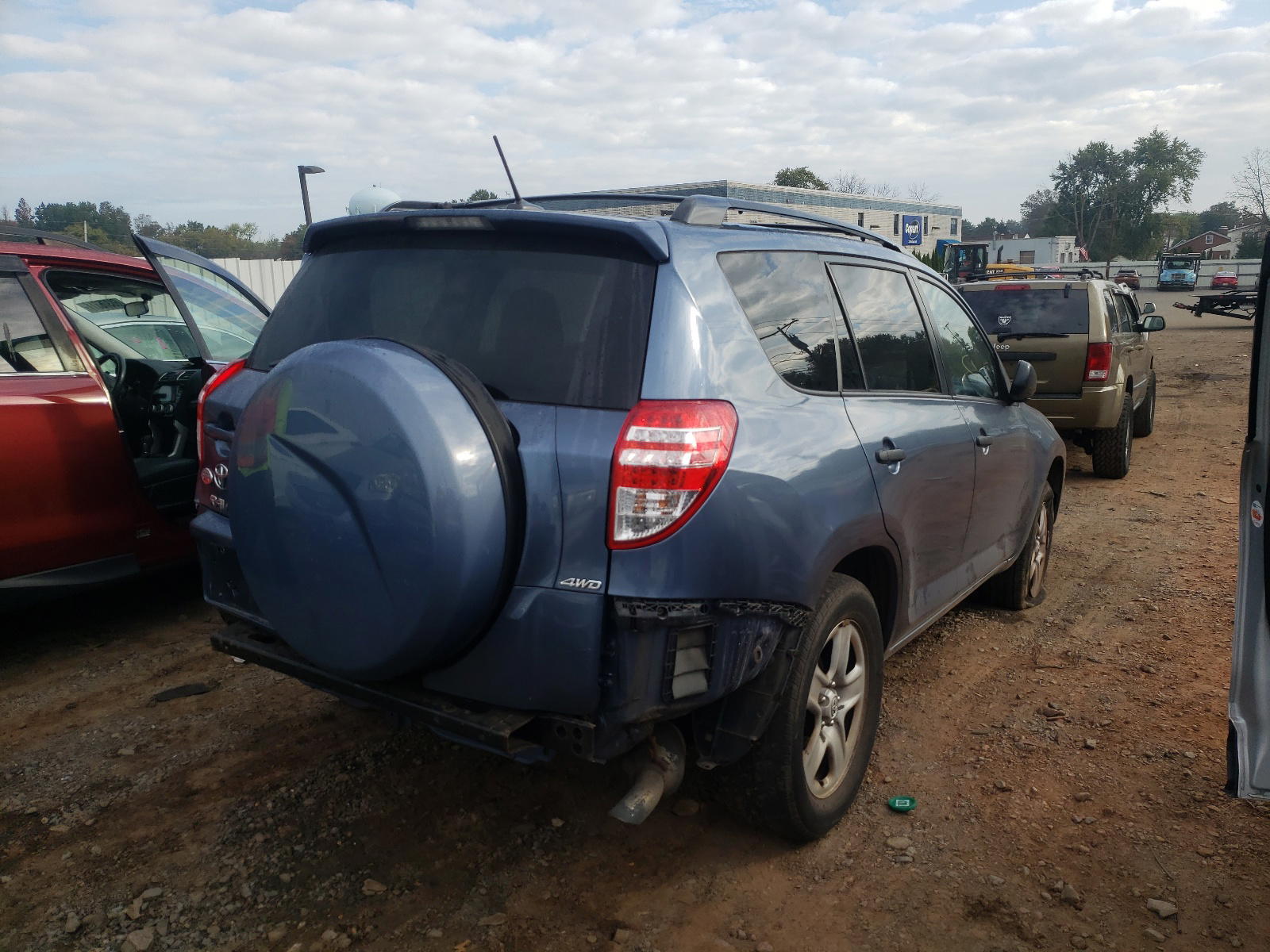 Photo 4 from auction – 2012 TOYOTA RAV4 with VIN 2T3BF4DV7CW191484