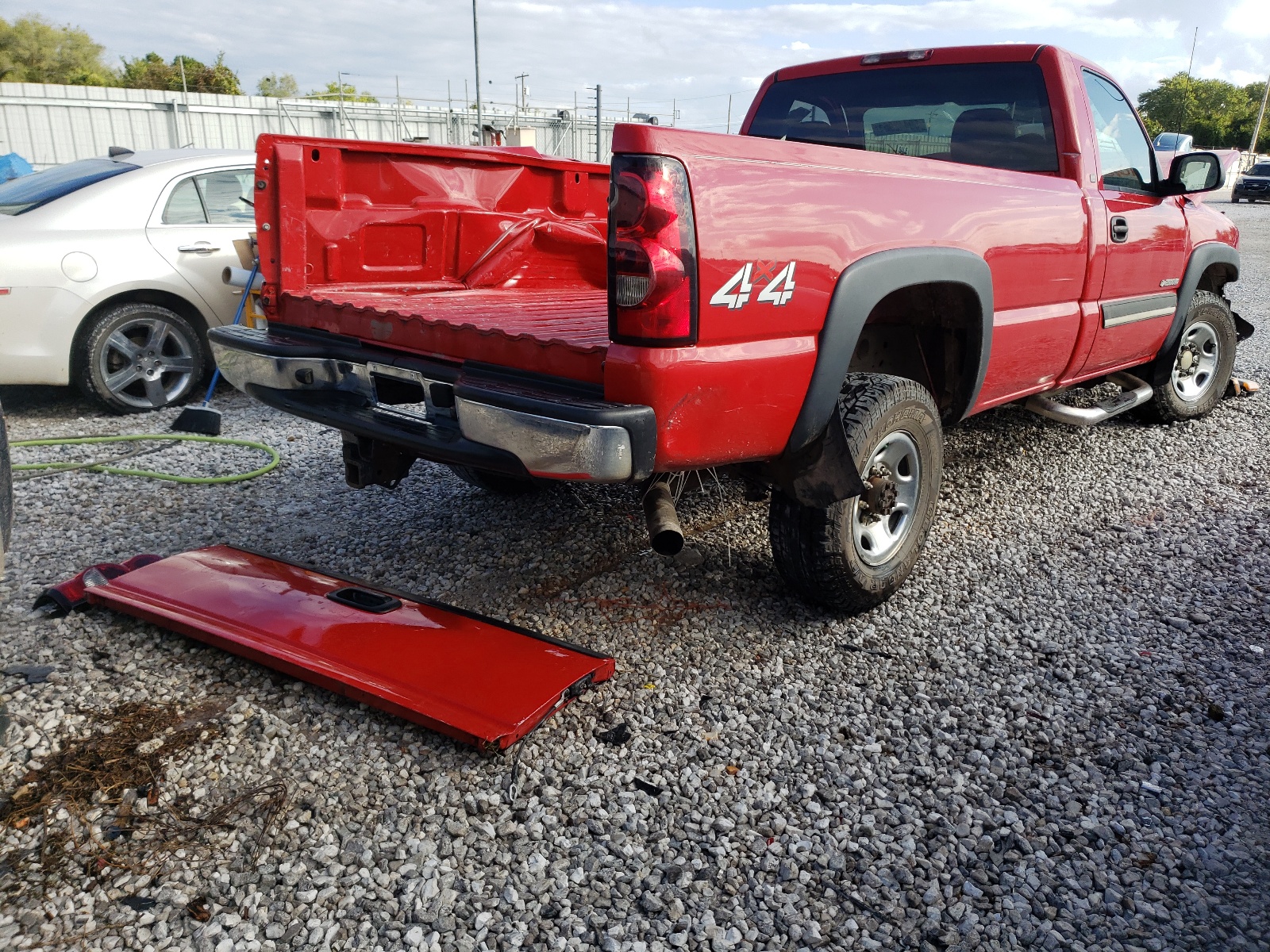Photo 4 from auction – 2004 CHEVROLET SILVERADO with VIN 1GCHK24G94E328588