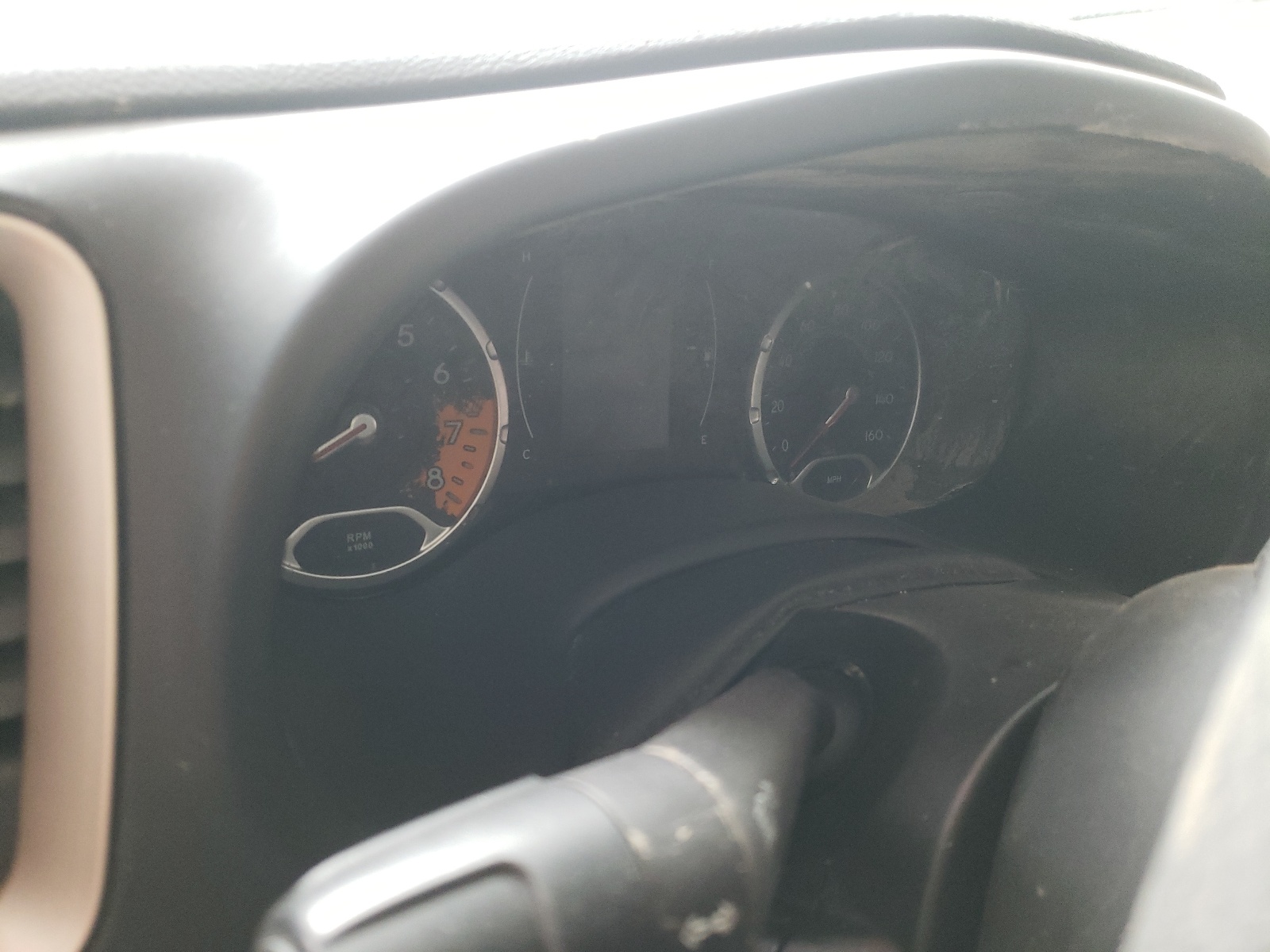 Photo 8 from auction – 2015 JEEP RENEGADE S with VIN ZACCJBAT0FPB23895