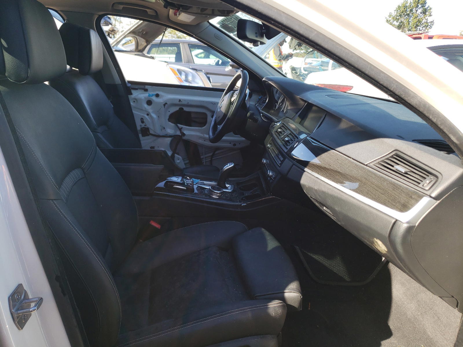 Photo 5 from auction – 2014 BMW 535 D with VIN WBAXA5C52ED690542