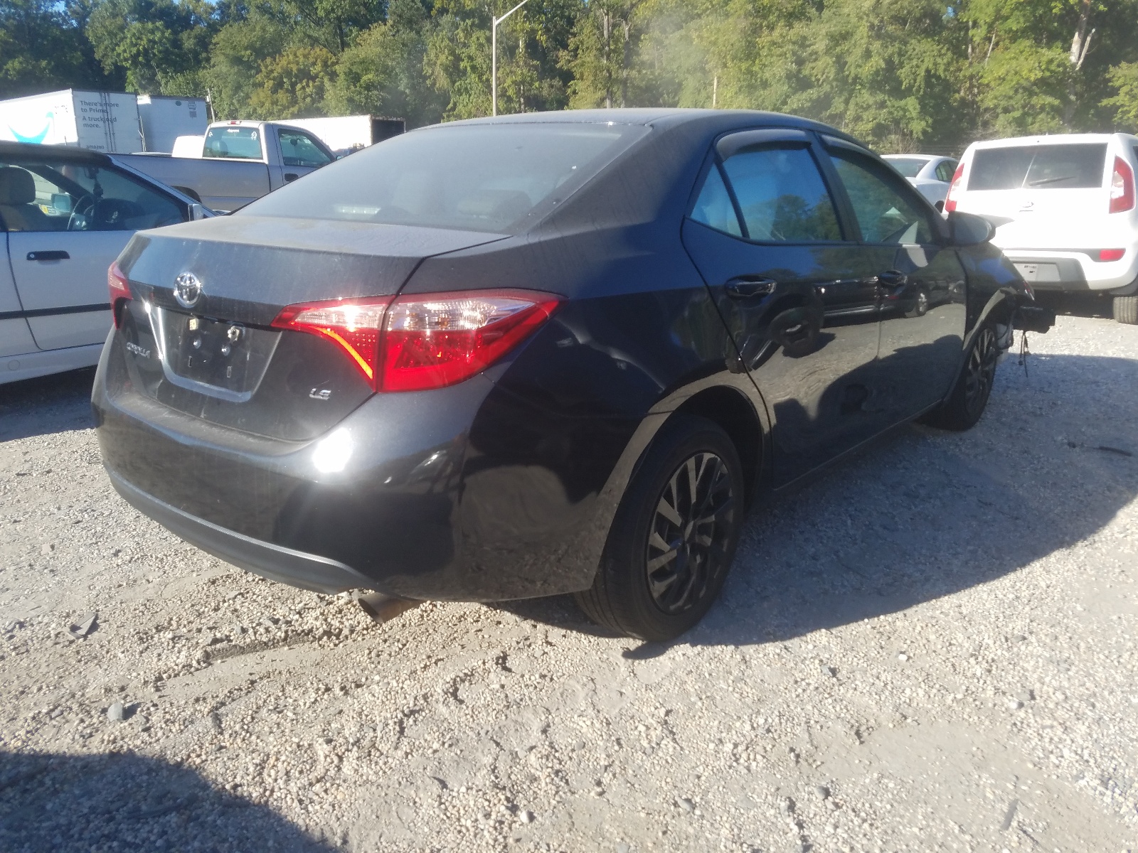 Photo 4 from auction – 2017 TOYOTA COROLLA L with VIN 2T1BURHE1HC929035