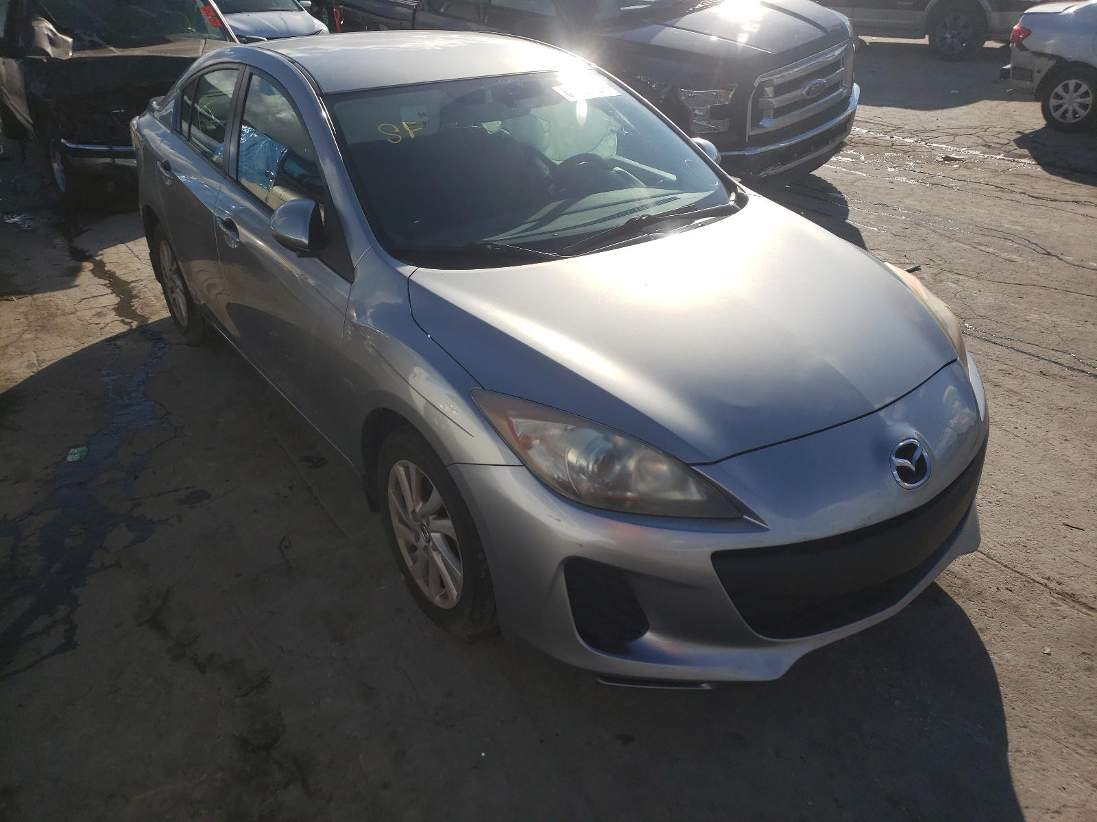 MAZDA 3 I 2013 with VIN JM1BL1V76D1747162 - Photo from auction