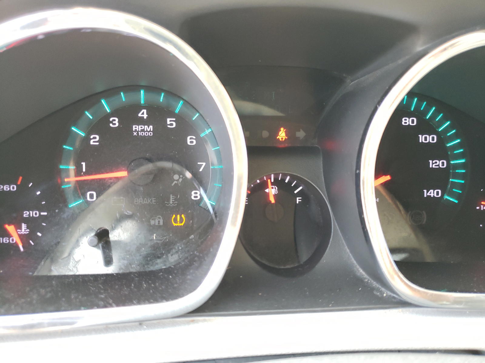 Photo 8 from auction – 2010 CHEVROLET TRAVERSE L with VIN 1GNLRFED2AS128187