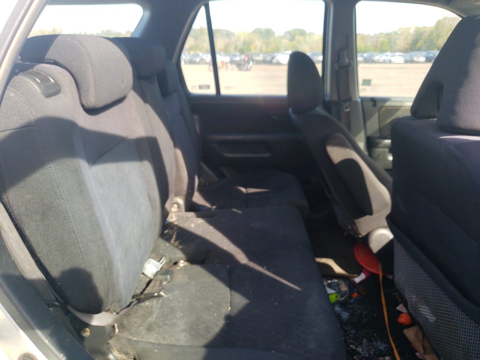 Photo 6 from auction – 2005 HONDA CR-V LX with VIN SHSRD78555U307220
