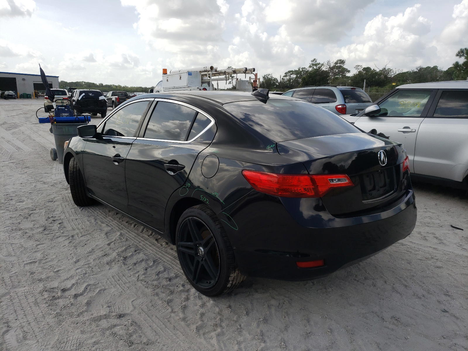 Photo 3 from auction – 2014 ACURA ILX 24 PRE with VIN 19VDE2E50EE000834