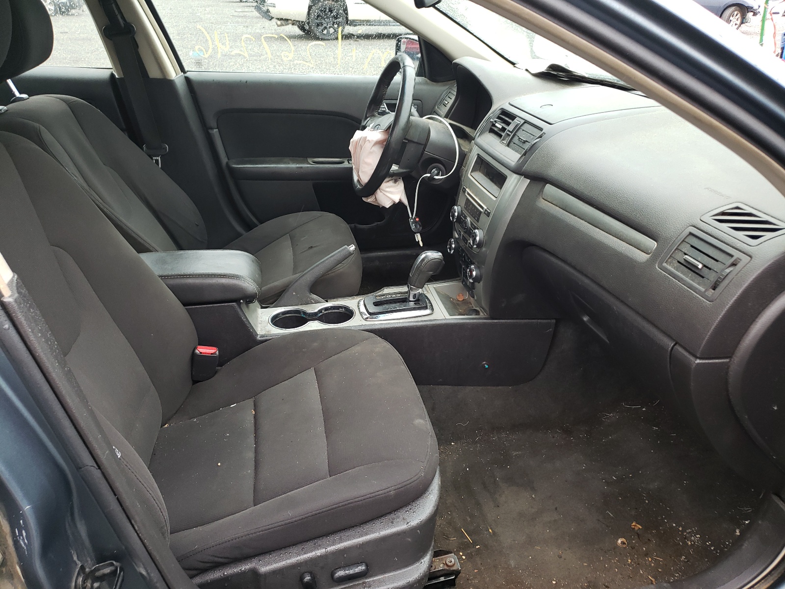Photo 5 from auction – 2011 FORD FUSION HYB with VIN 3FADP0L33BR272215