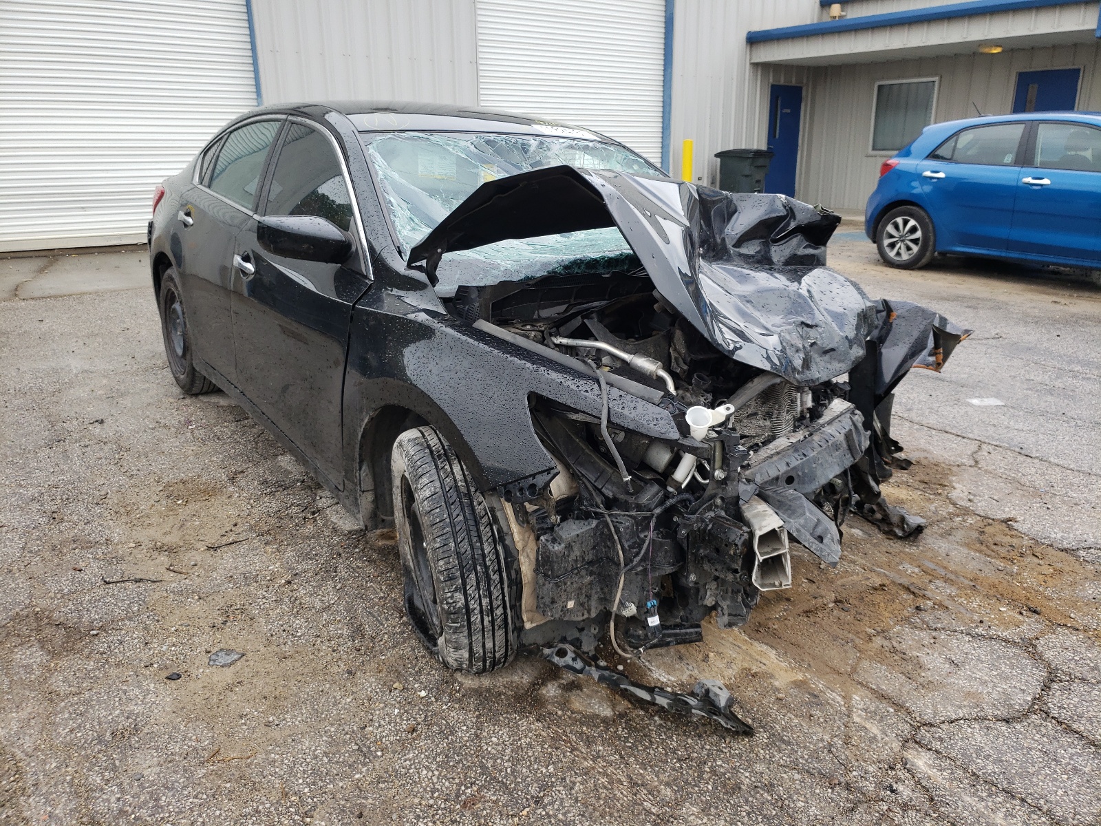 NISSAN ALTIMA 2.5 2017 with VIN 1N4AL3AP2HN330168 - Photo from auction